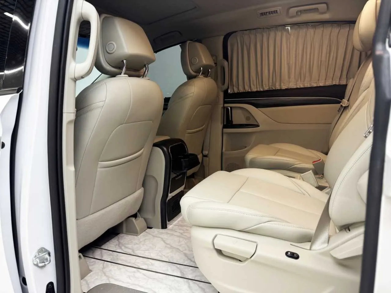 Buick GL8, 2022 6