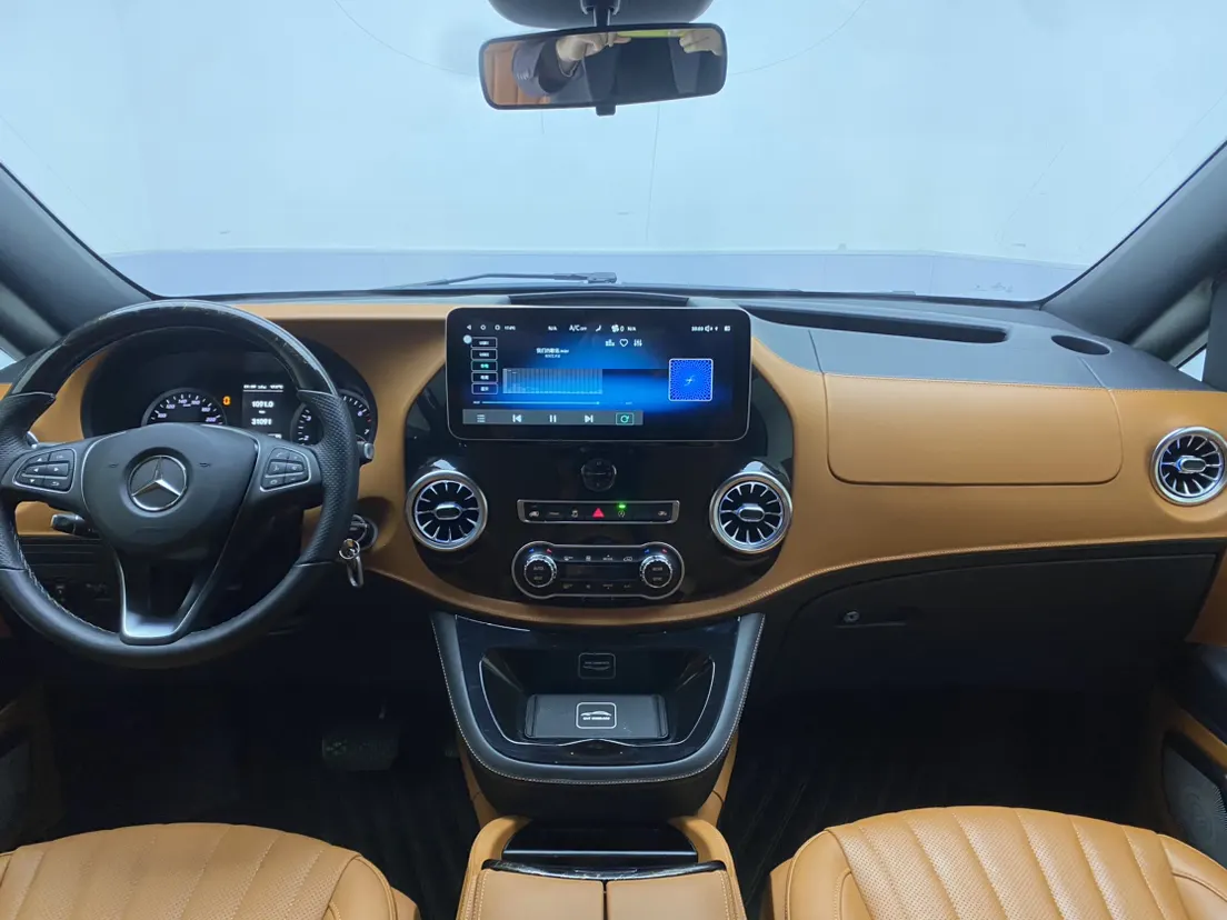 Mercedes-Benz Vito, 2023 9