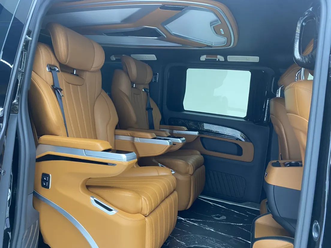 Mercedes-Benz Vito, 2023 14