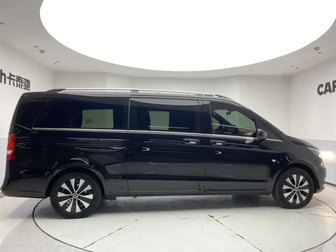 Mercedes-Benz Vito, 2023 6