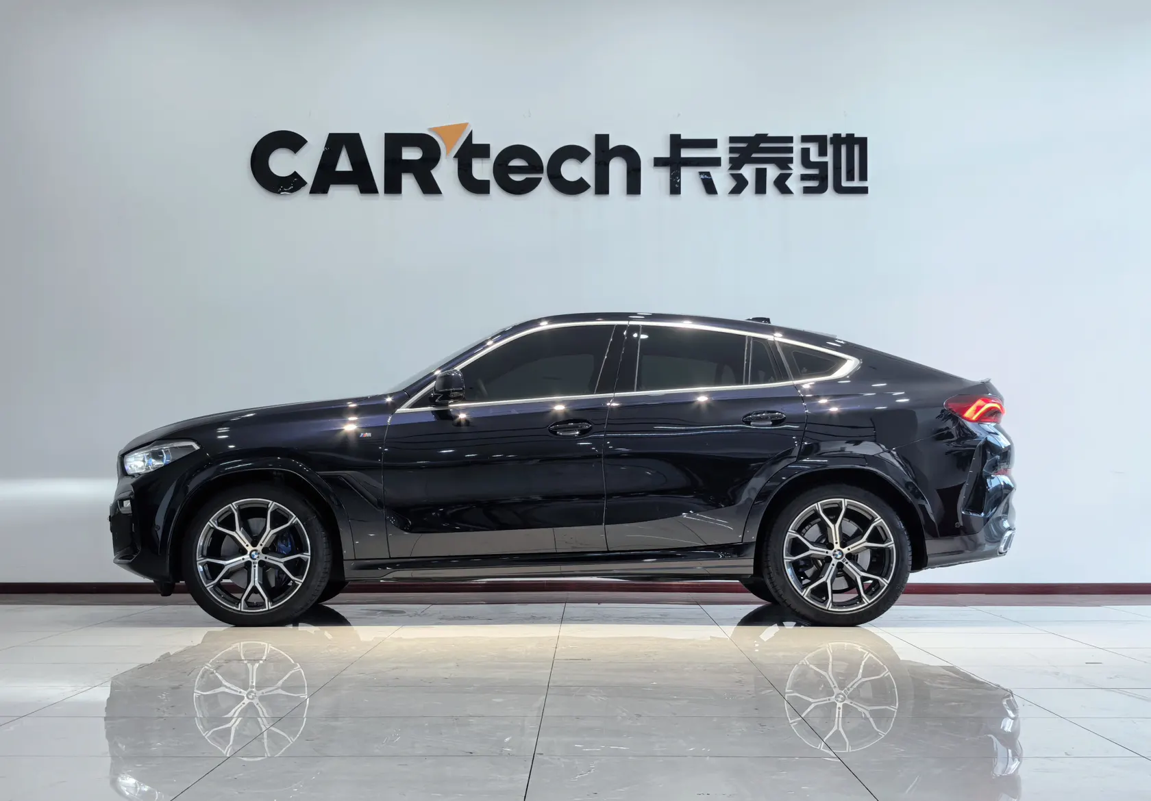 BMW X6, 2021 все фото