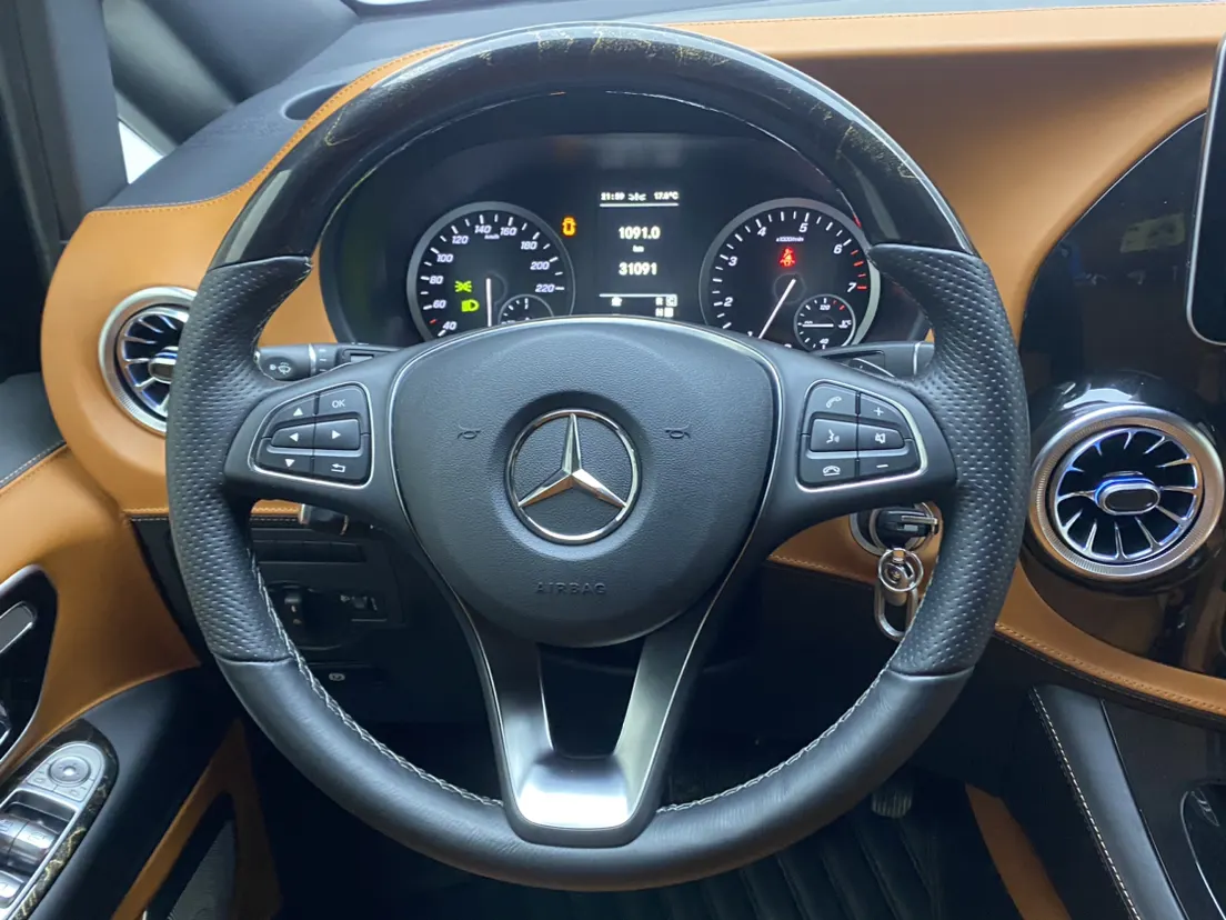 Mercedes-Benz Vito, 2023 10