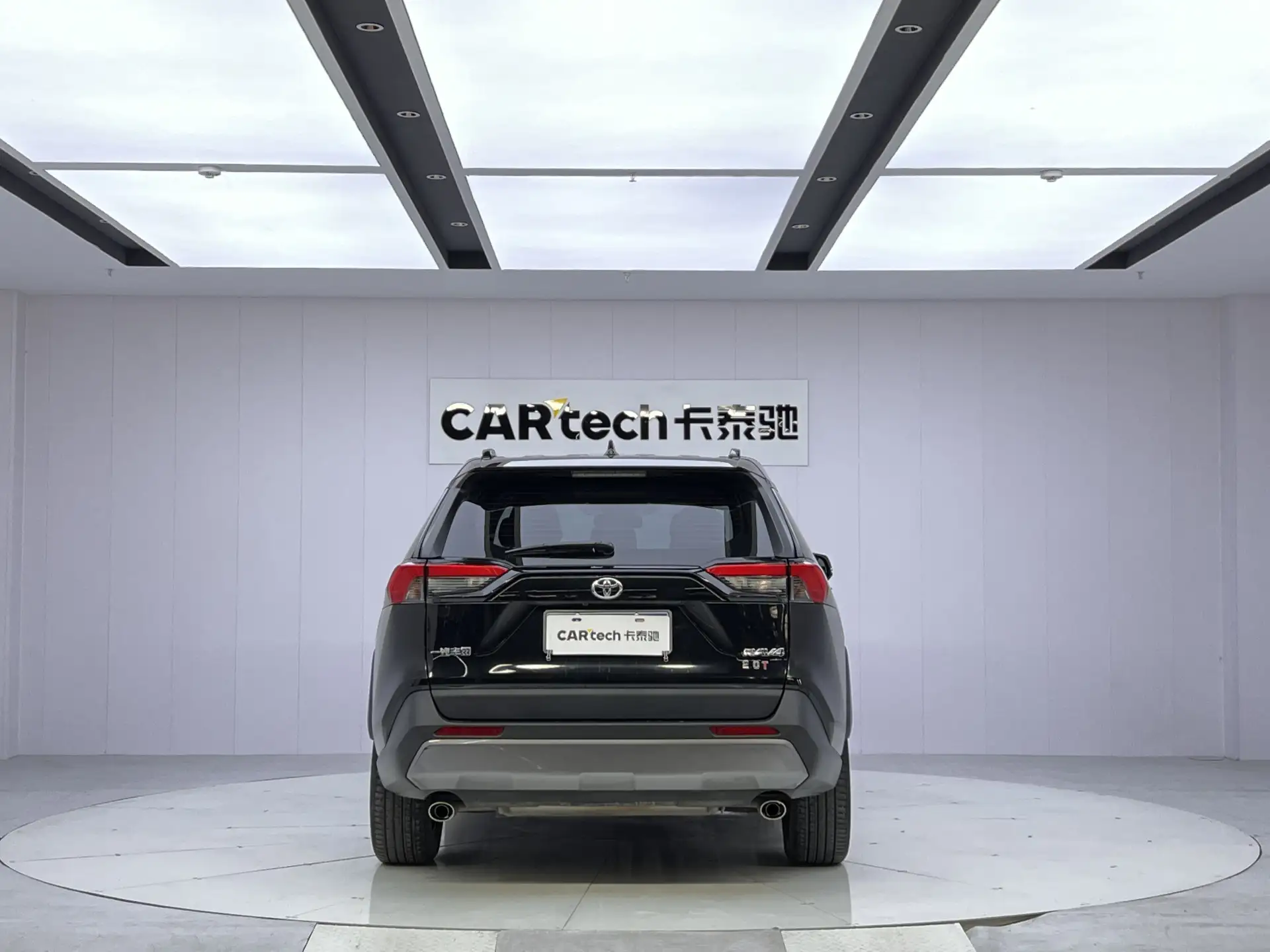 Toyota RAV4, 2022 6