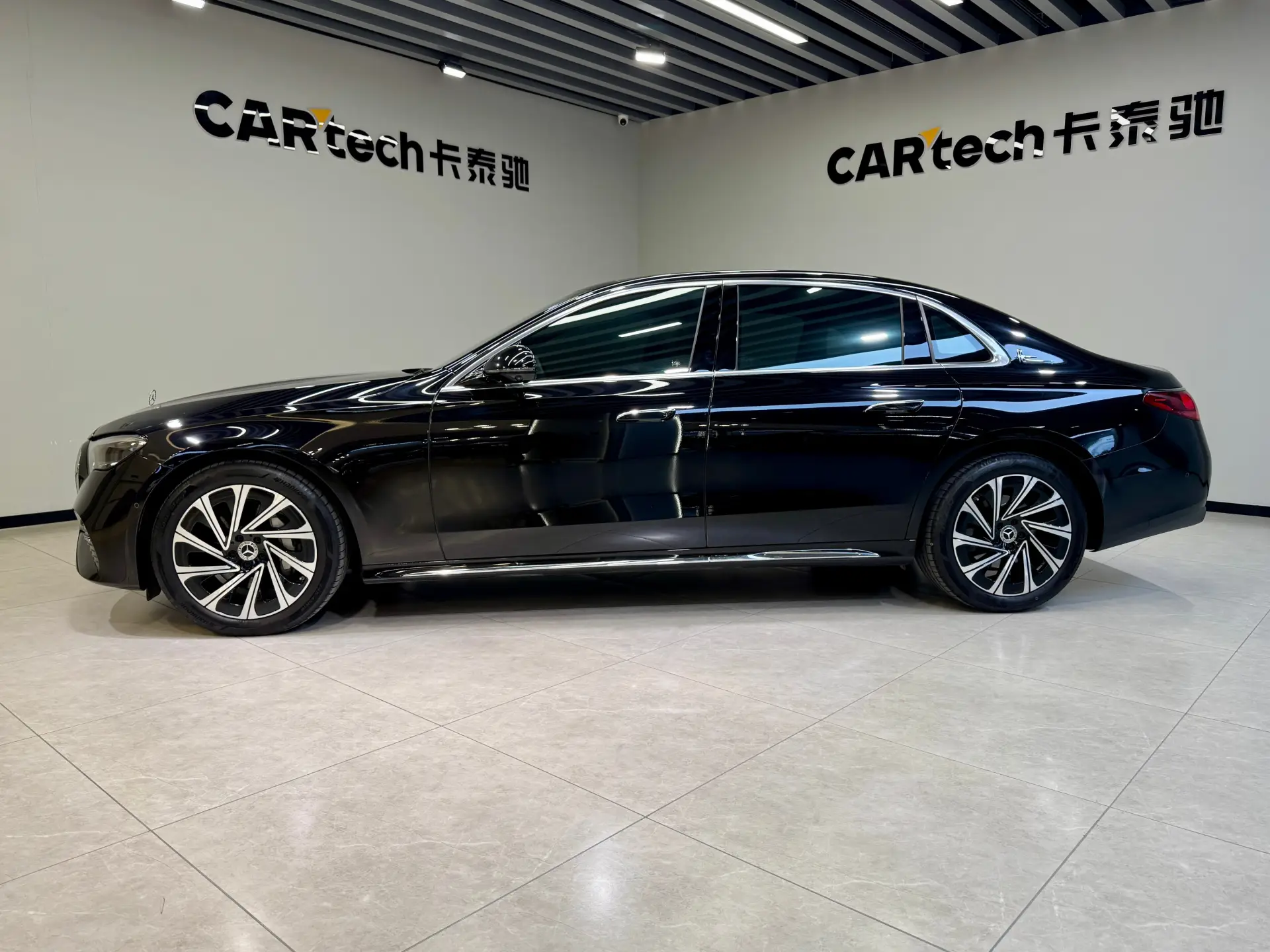 Mercedes-Benz E 300 L, 2024 7
