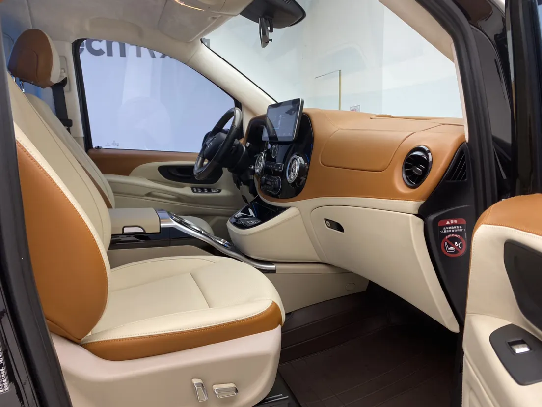 Mercedes-Benz Vito, 2024 8