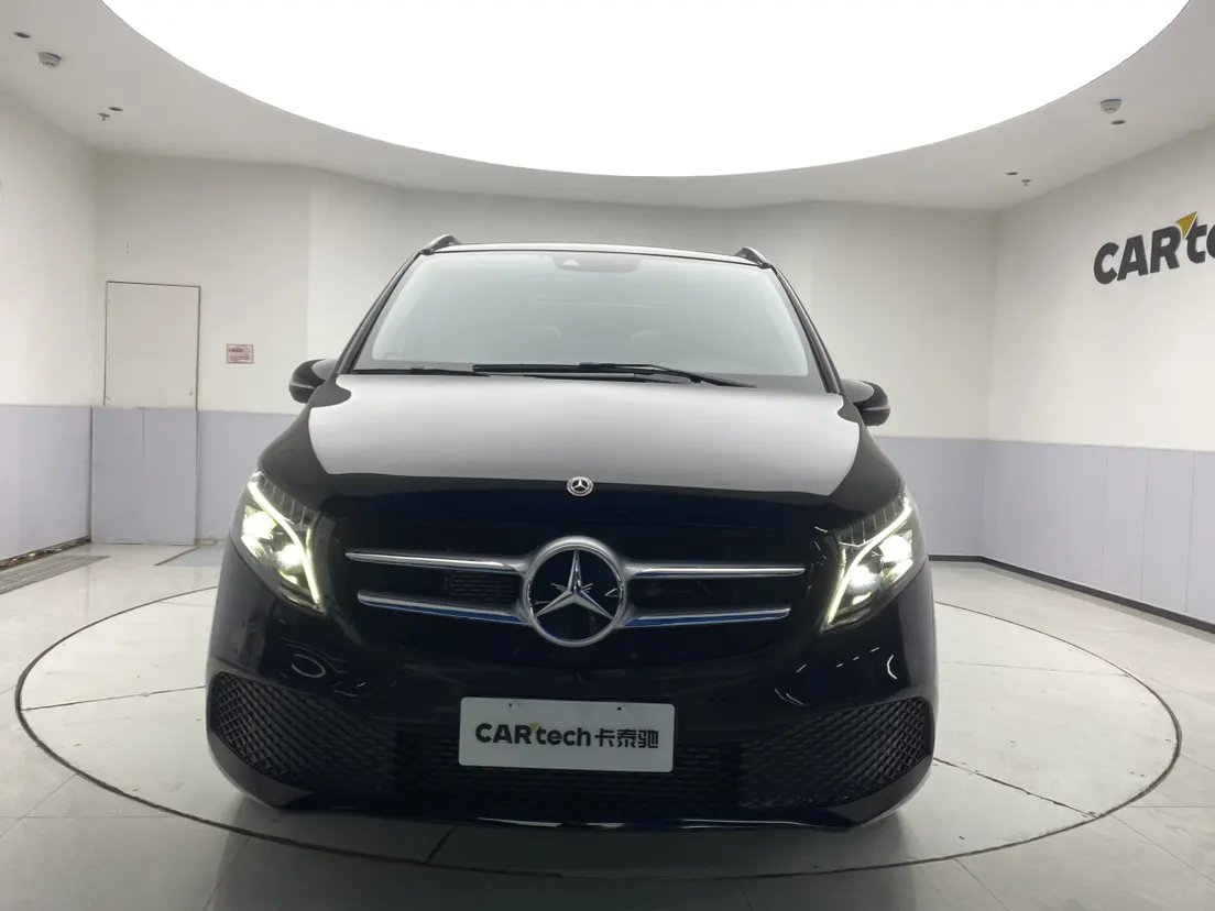 Mercedes-Benz V, 2024 3
