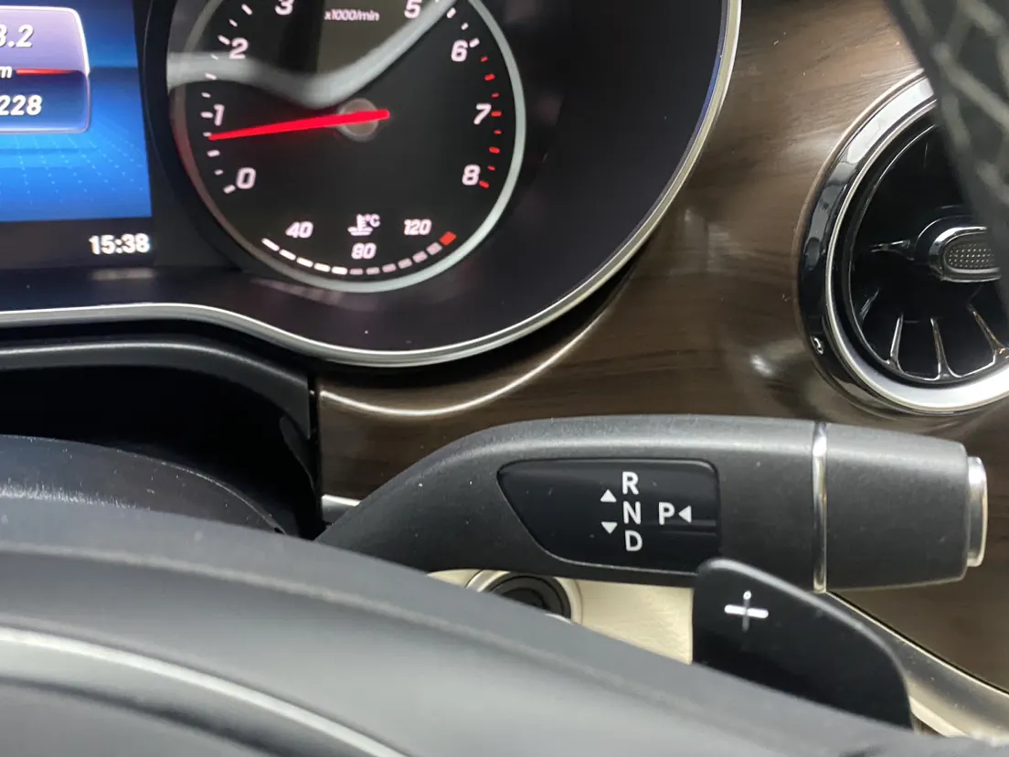 Mercedes-Benz V, 2024 8