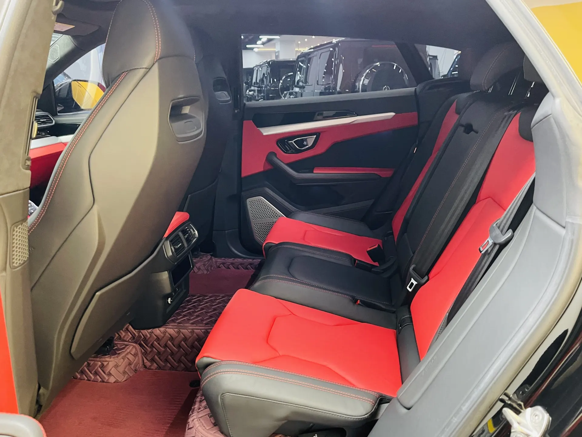 Lamborghini Urus, 2022 15