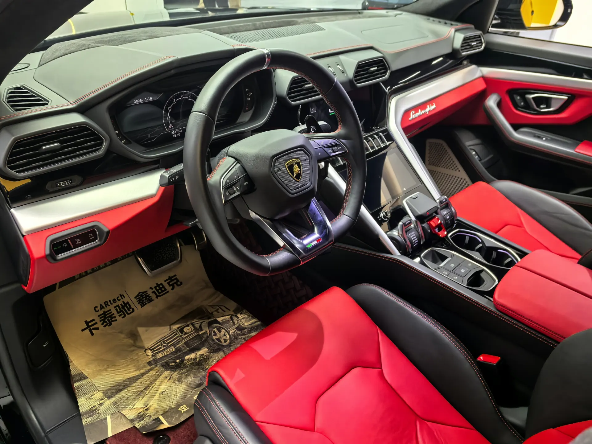 Lamborghini Urus, 2022 13