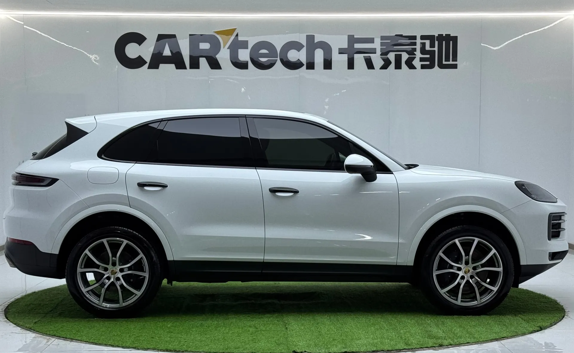 Porsche Cayenne, 2024 13