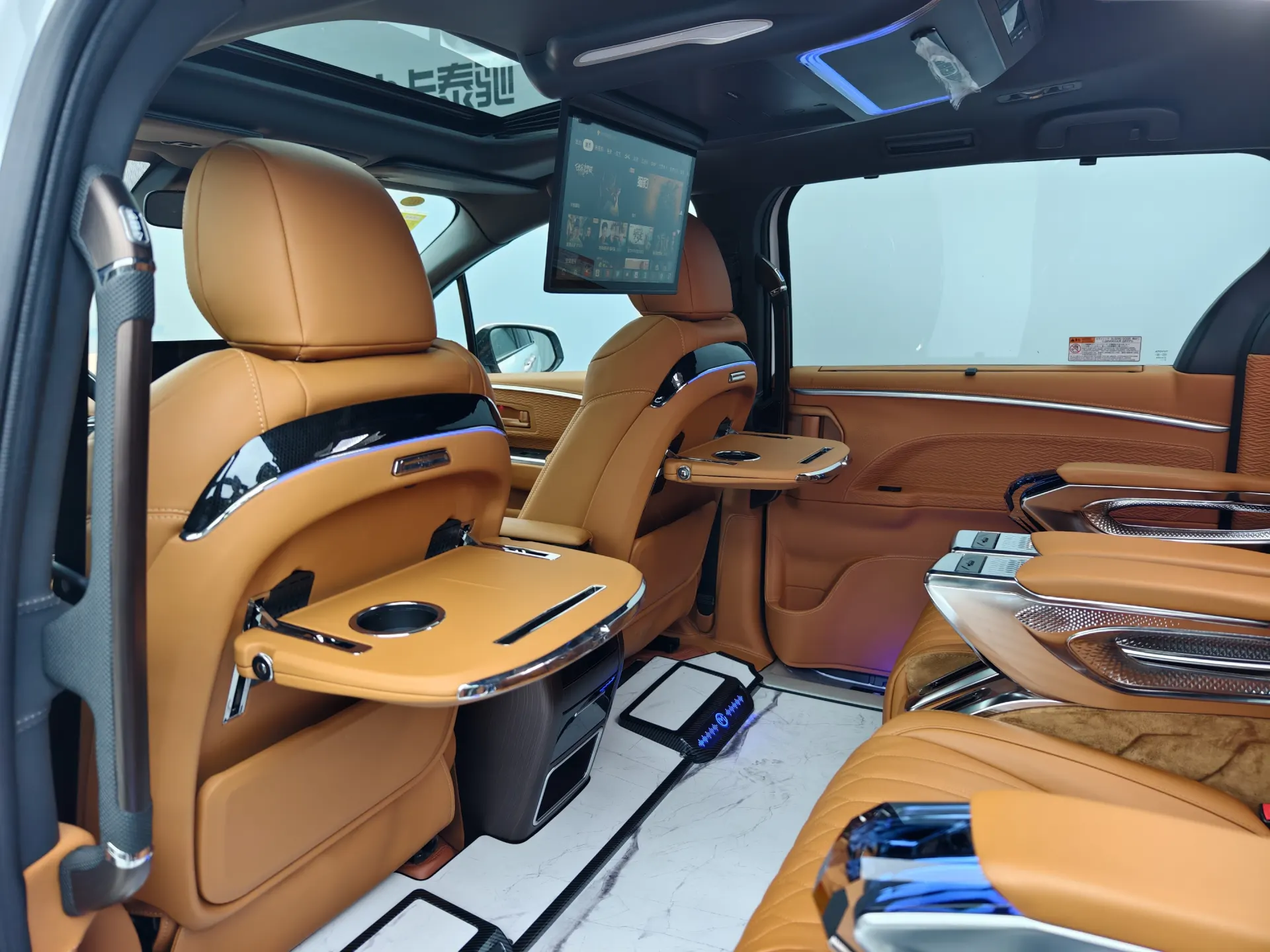 Toyota Granvia, 2025 15