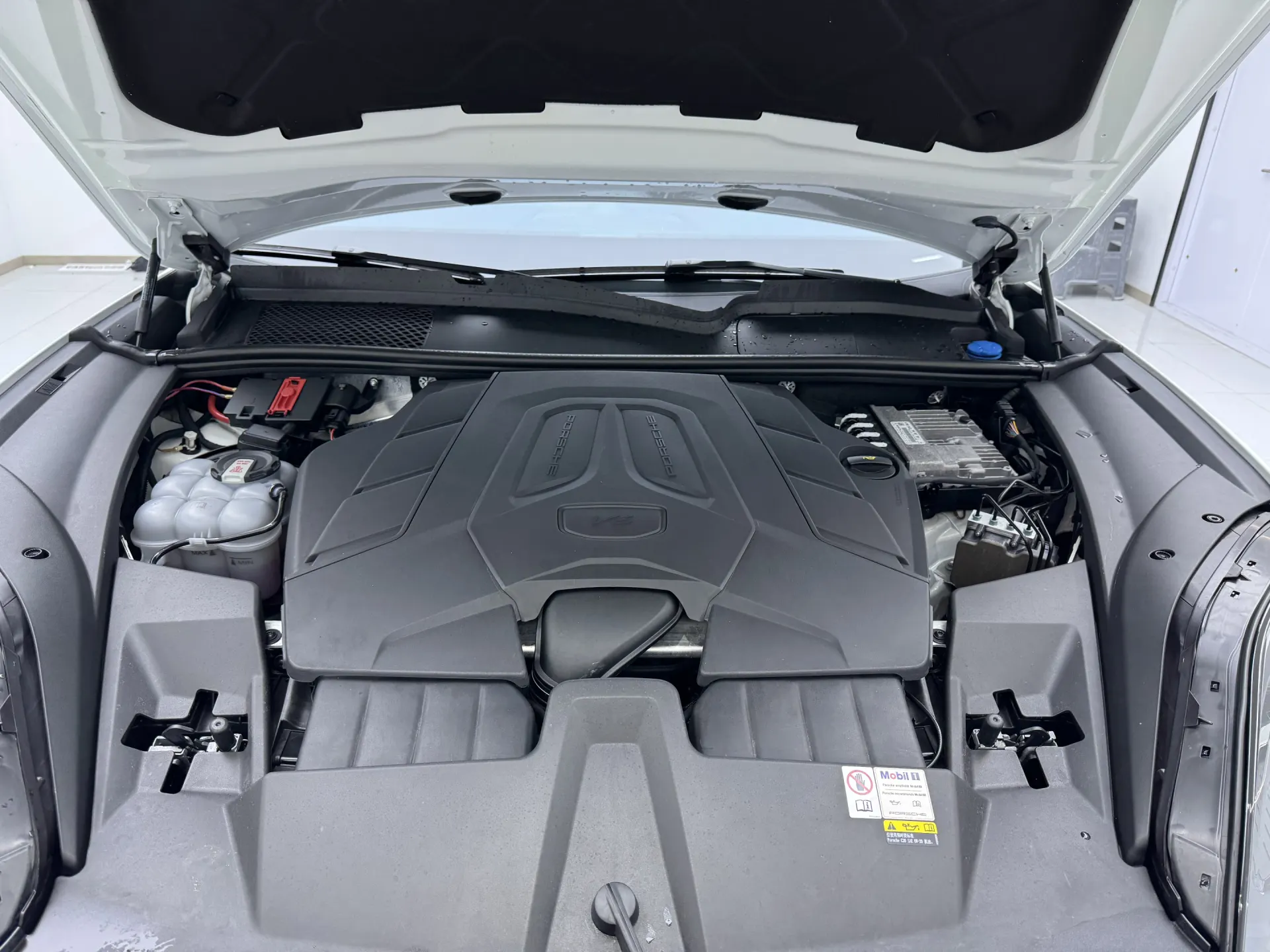 Porsche Cayenne, 2024 12