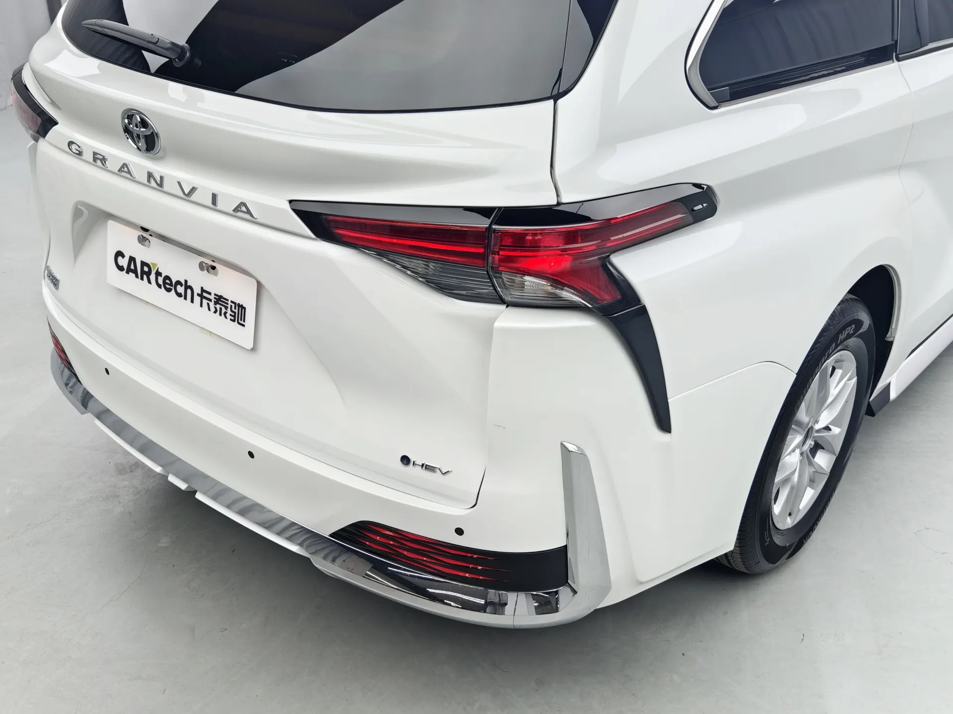Toyota Granvia, 2025 6
