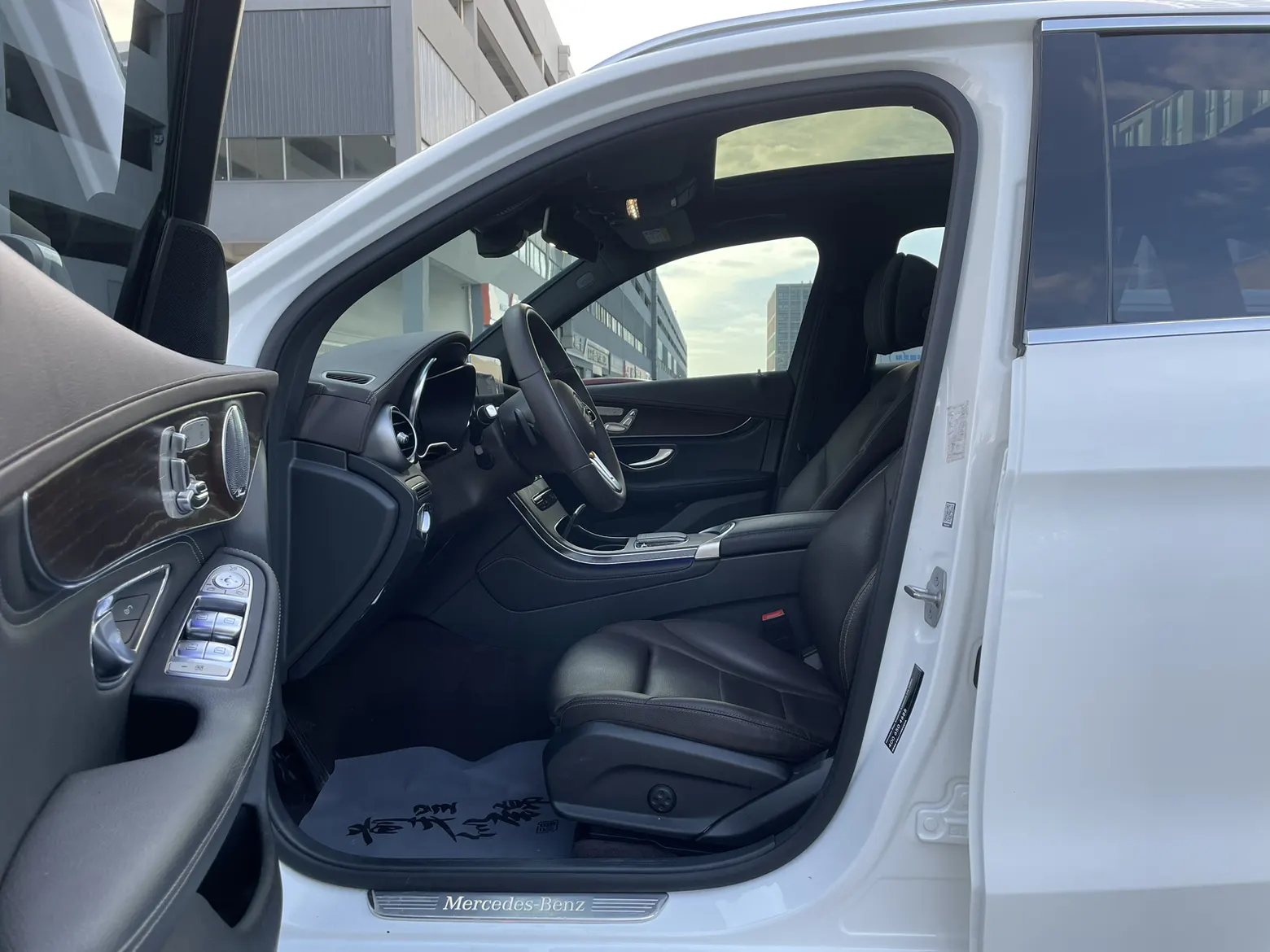 Mercedes-Benz GLC 300 L, 2020 12
