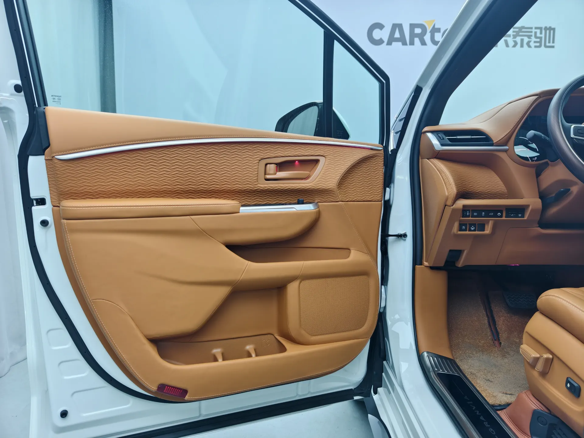 Toyota Granvia, 2025 7