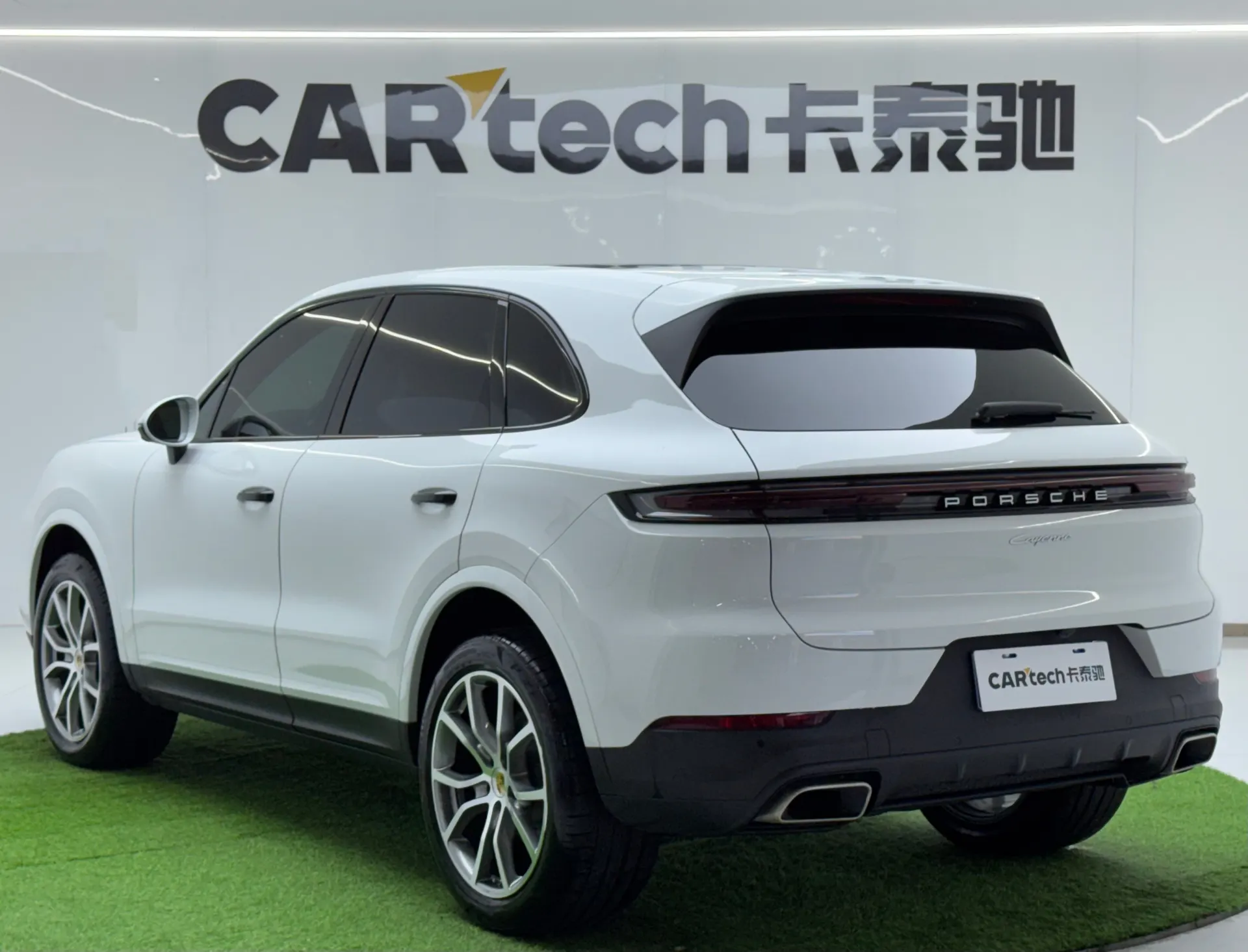 Porsche Cayenne, 2024 16