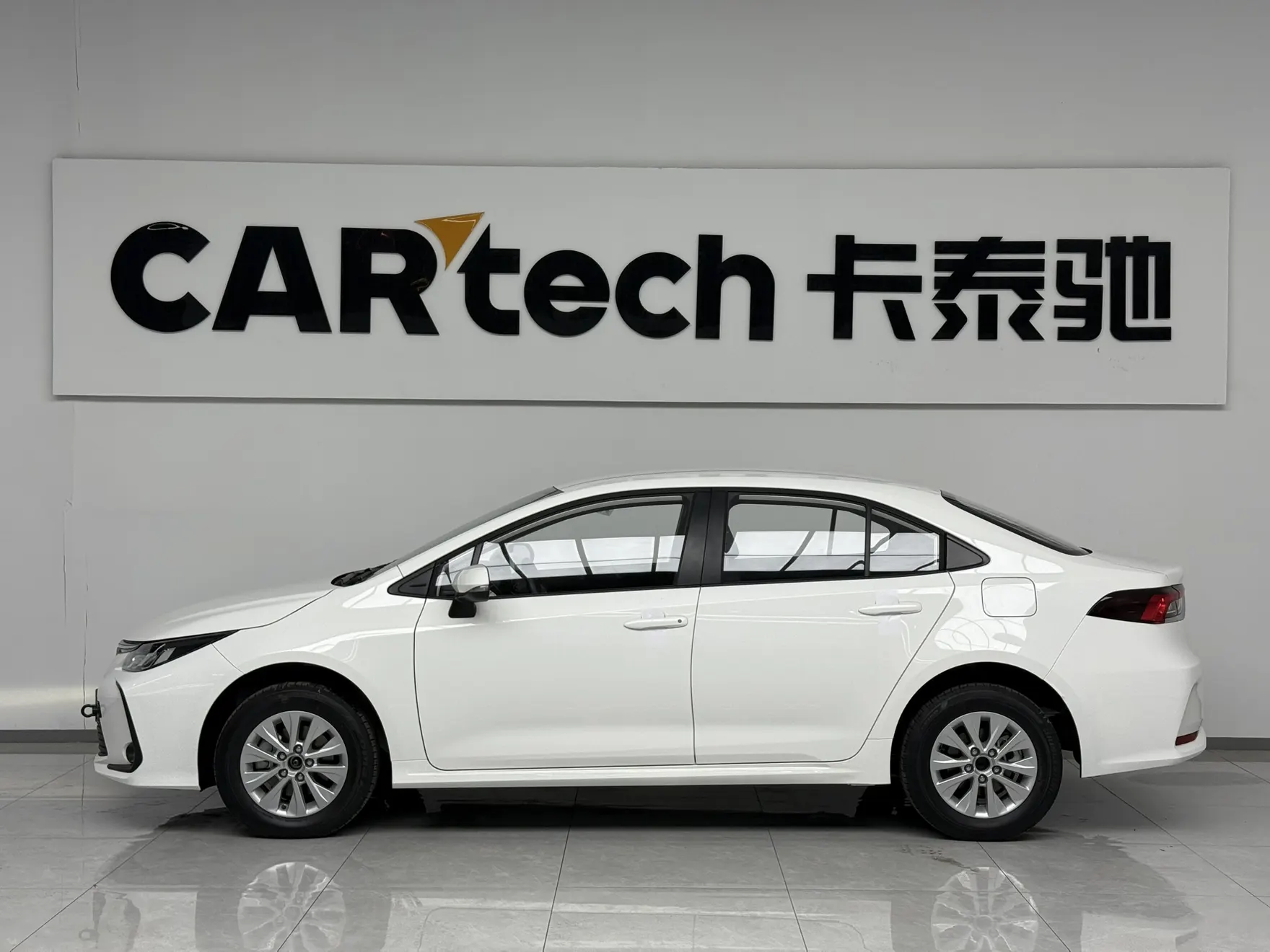 Toyota Corolla, 2025 11