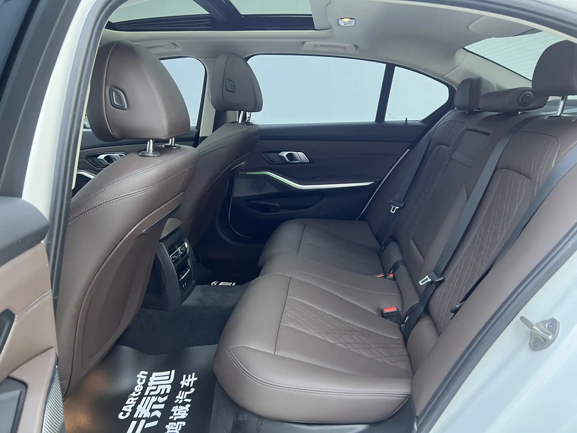 BMW 325Li, 2023 20