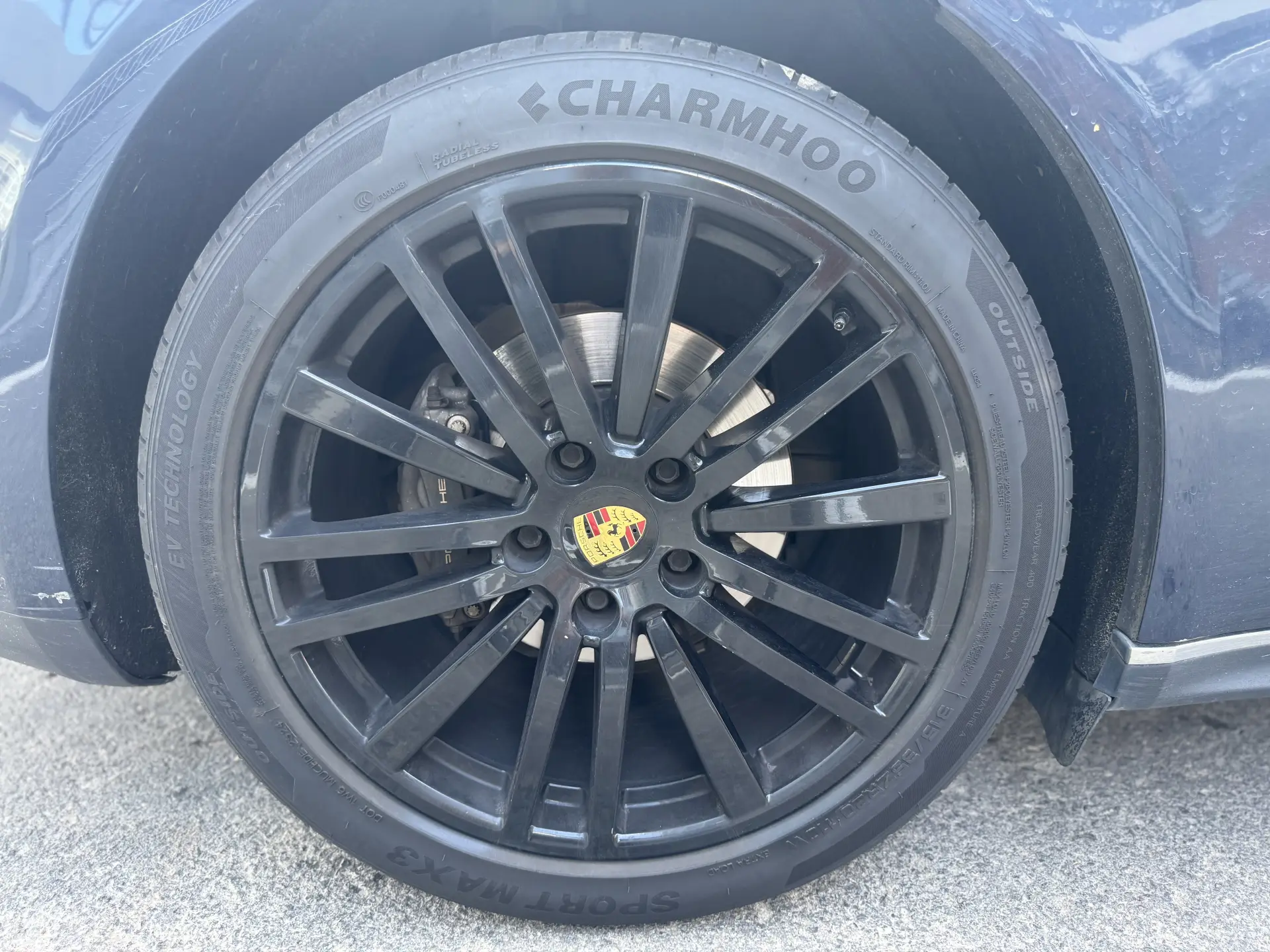 Porsche Panamera, 2019 все фото