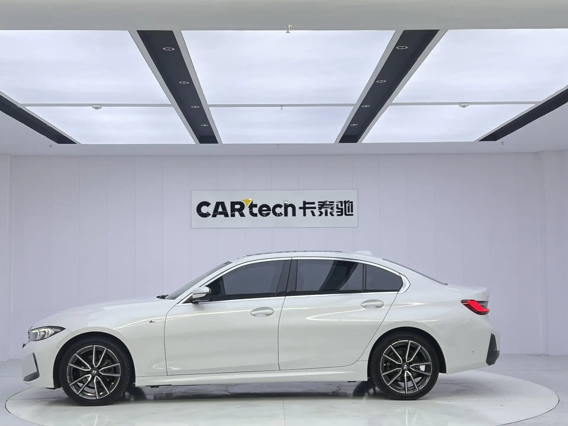 BMW 325Li, 2023 8