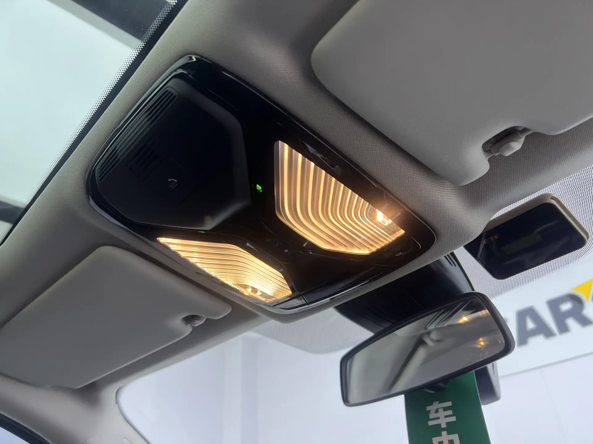BMW 325Li, 2023 26