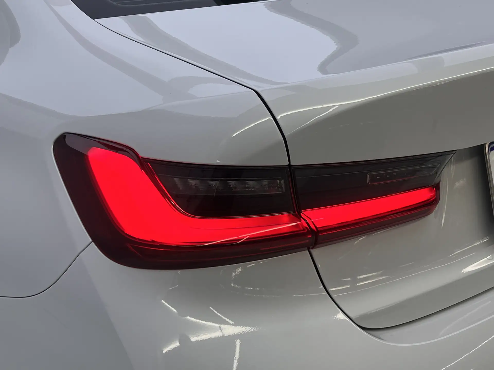 BMW 325Li, 2023 10