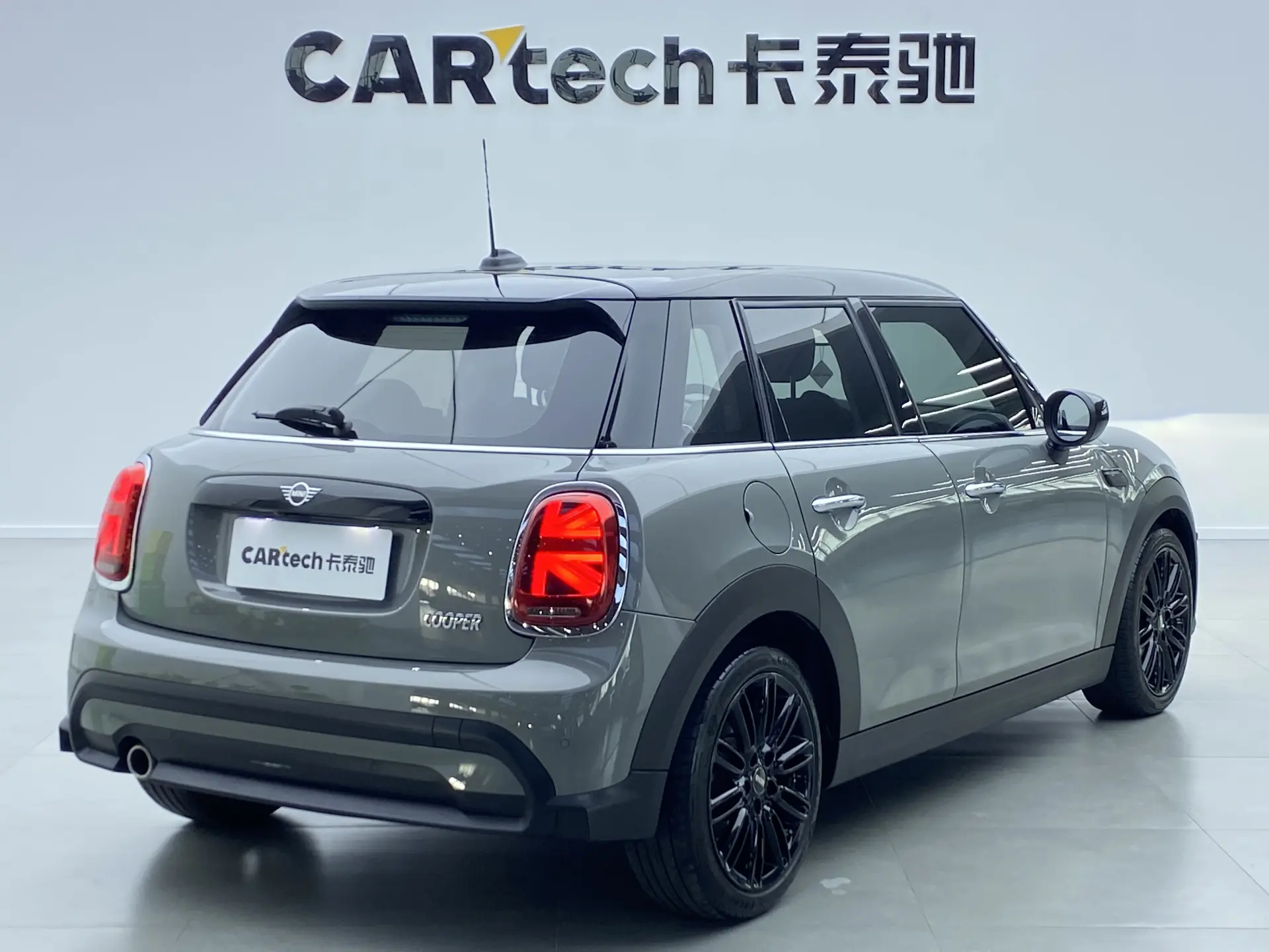 Mini Cooper, 2022 3