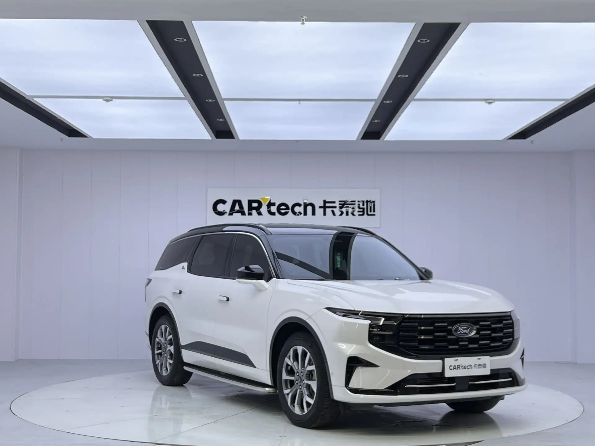 Ford Edge, 2023 2