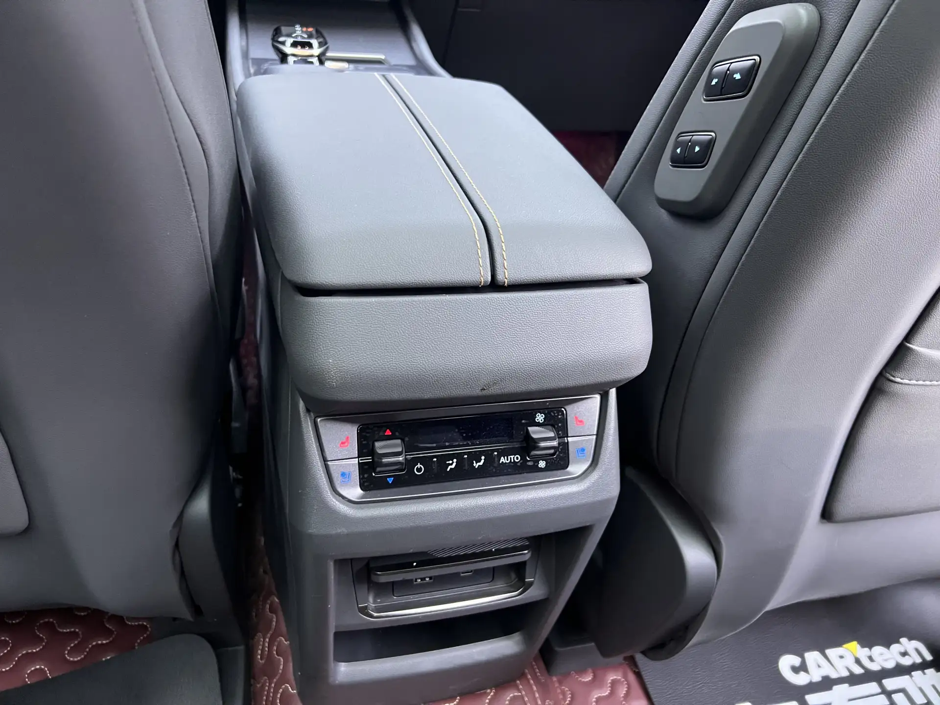 Ford Edge, 2023 24