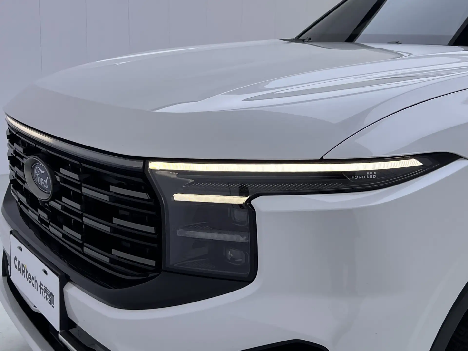 Ford Edge, 2023 13