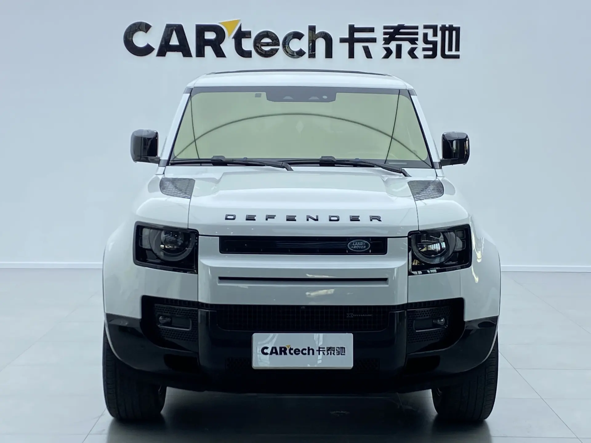 Land Rover Defender, 2022 2