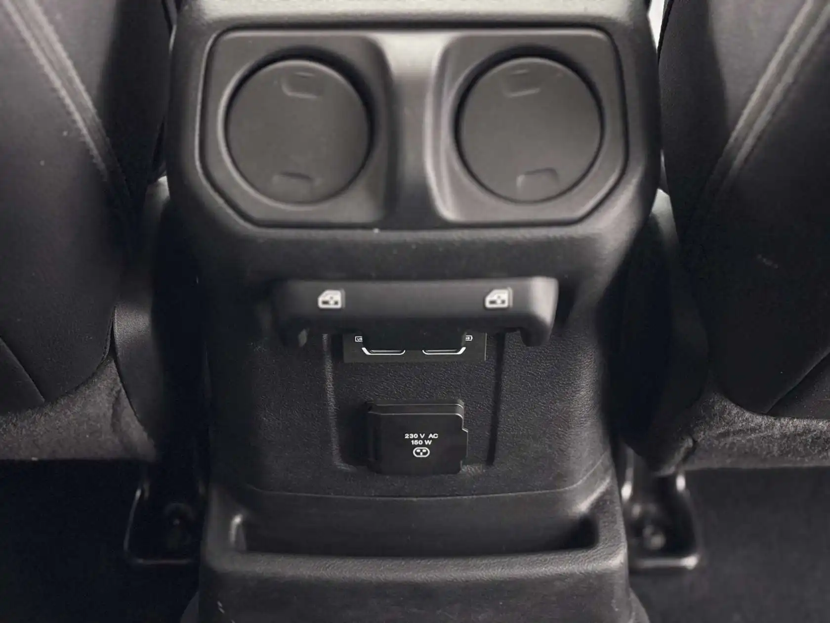 Jeep Wrangler, 2023 16