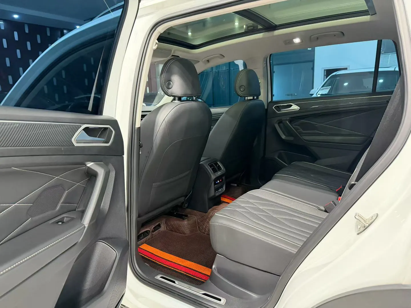 Volkswagen Tiguan L, 2024 8