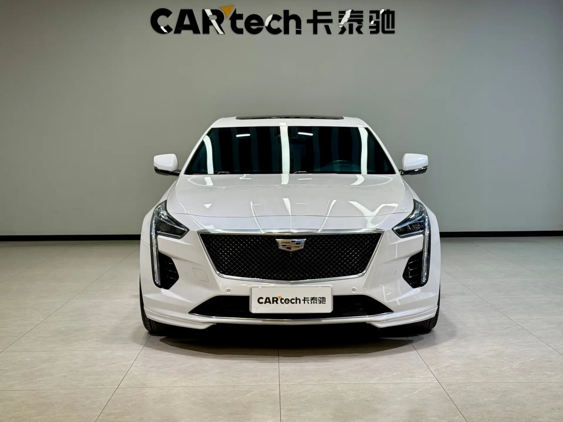 Cadillac CT6, 2022 2