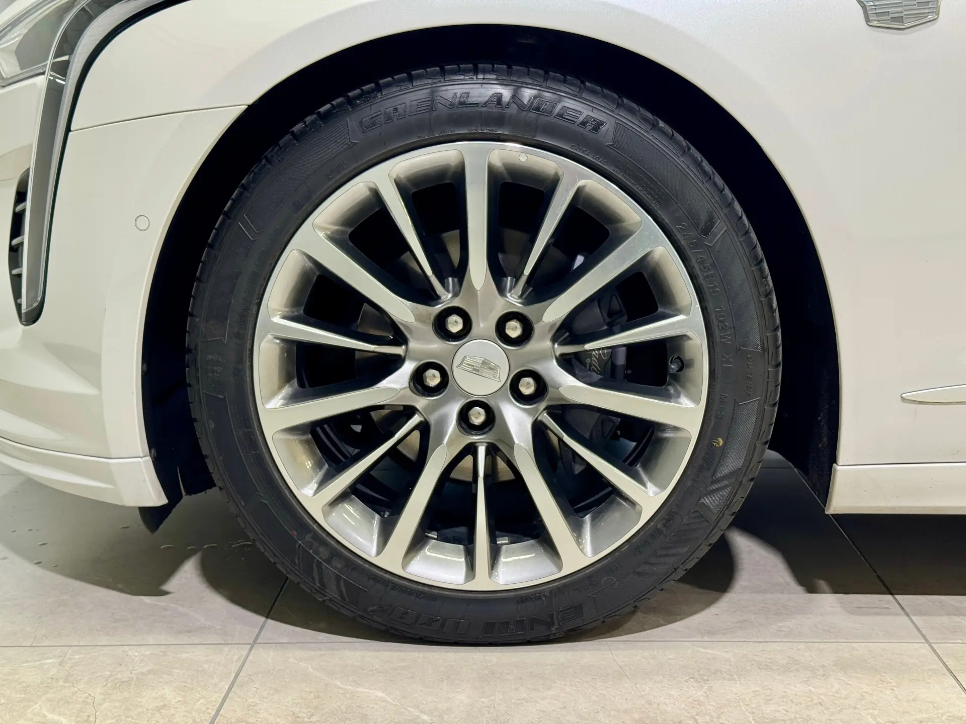 Cadillac CT6, 2022 10