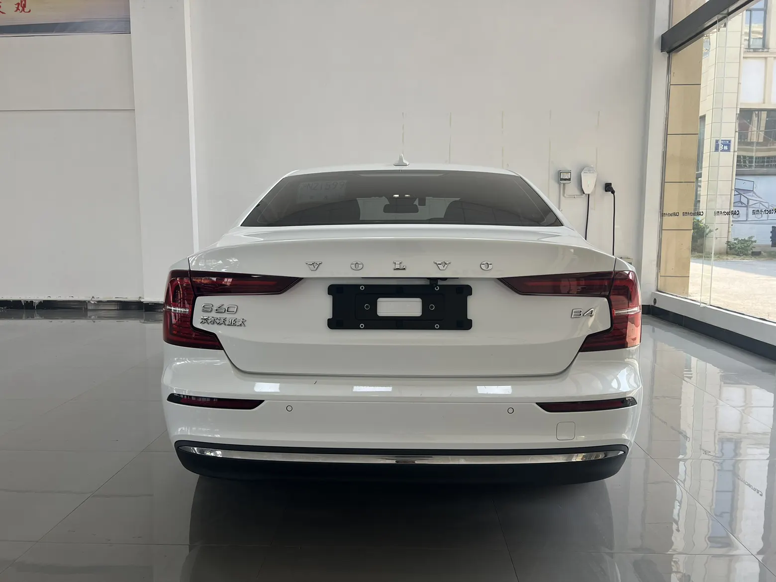 Volvo S60, 2023 4