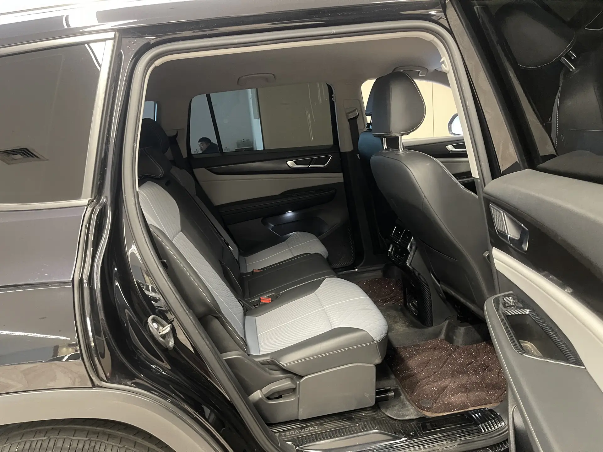 Volkswagen Teramont, 2023 19