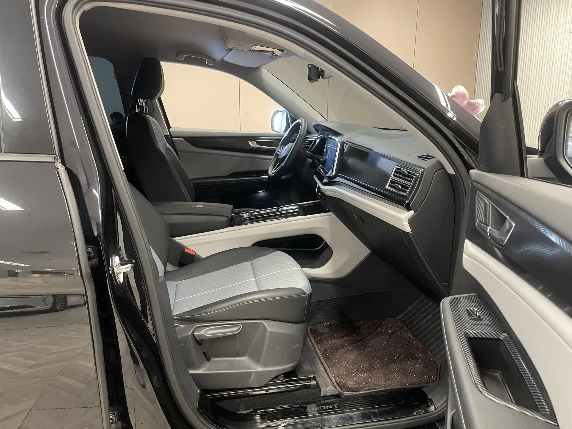 Volkswagen Teramont, 2023 18