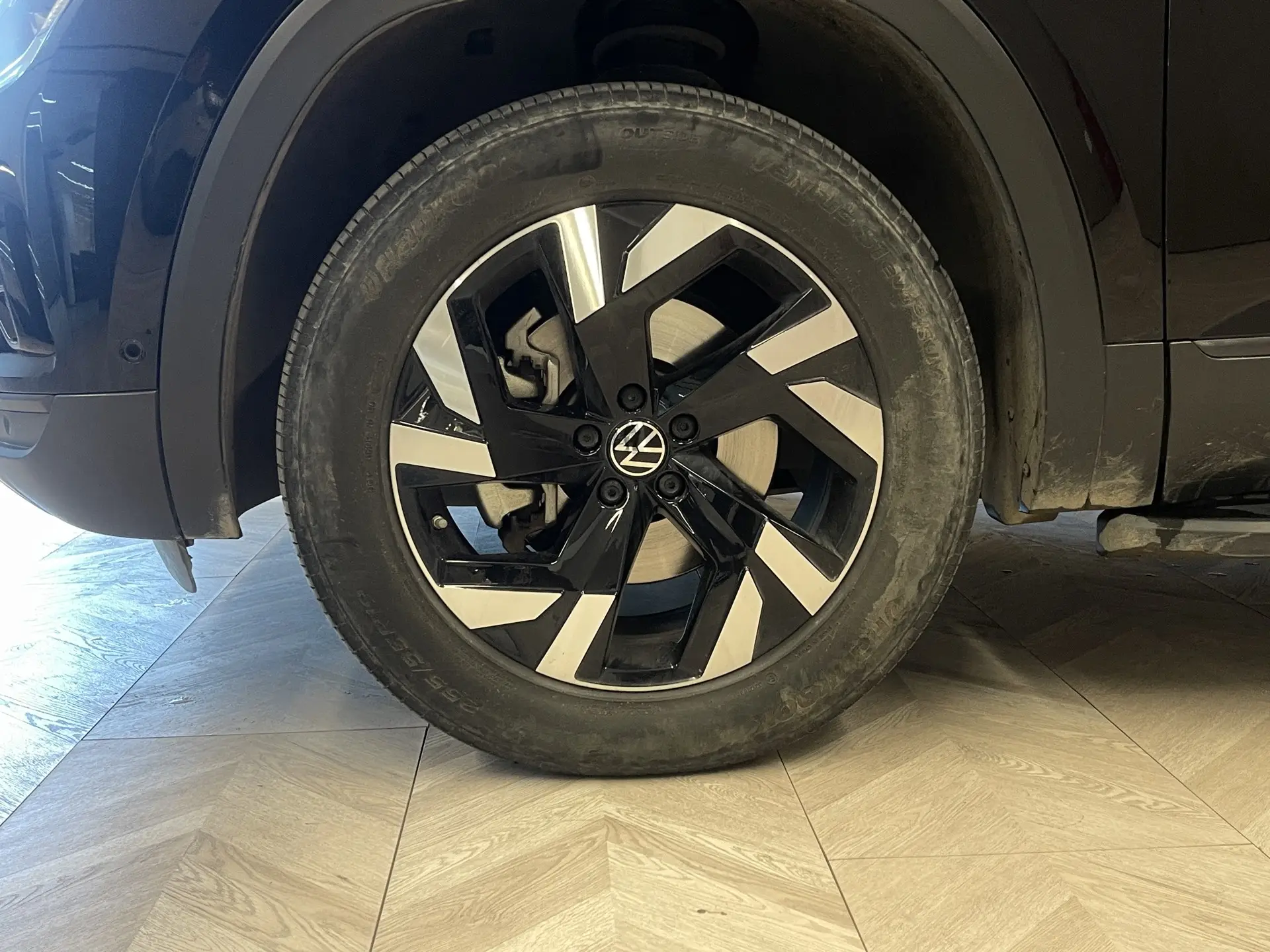 Volkswagen Teramont, 2023 11