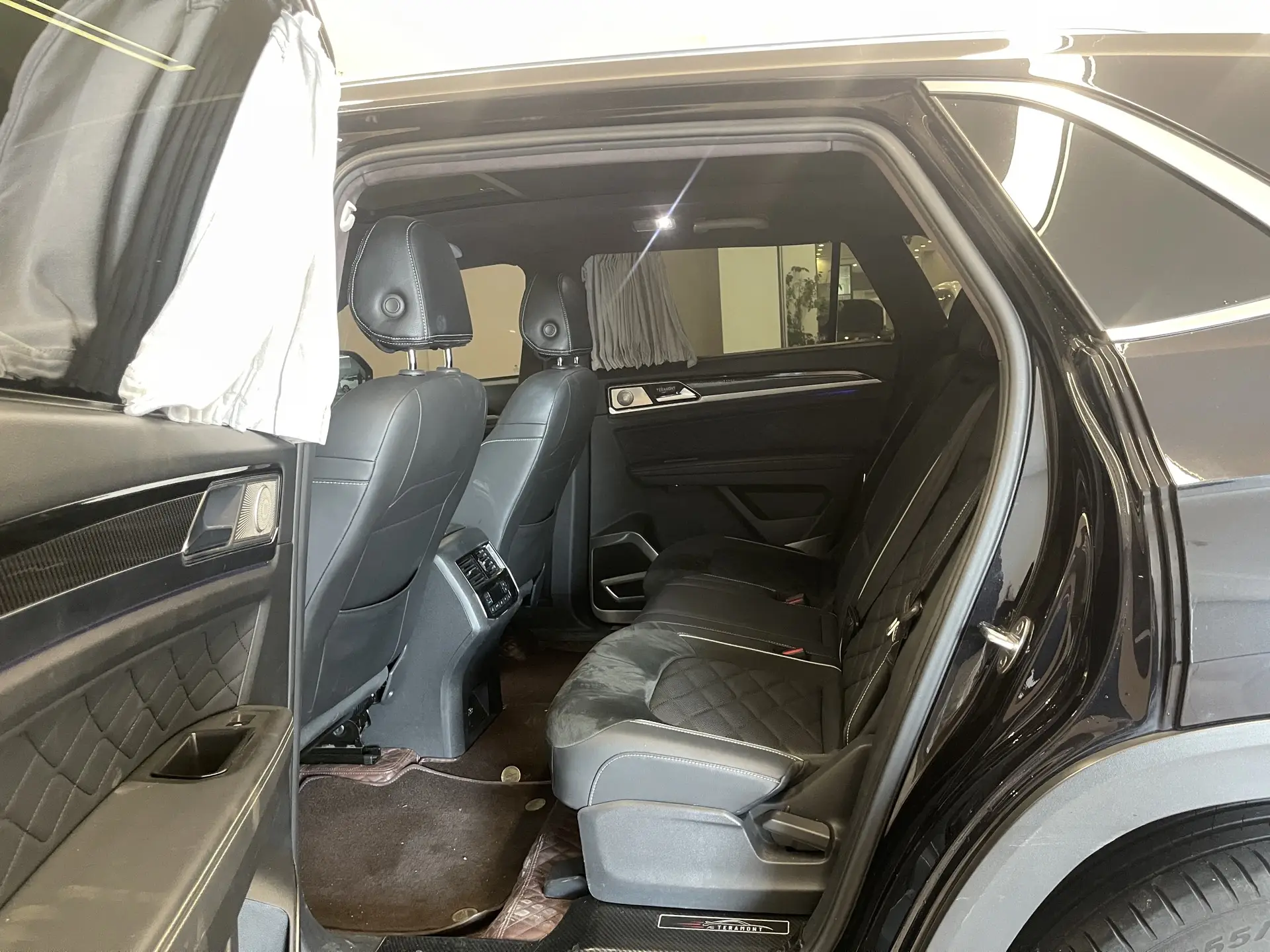 Volkswagen Teramont X, 2021 19