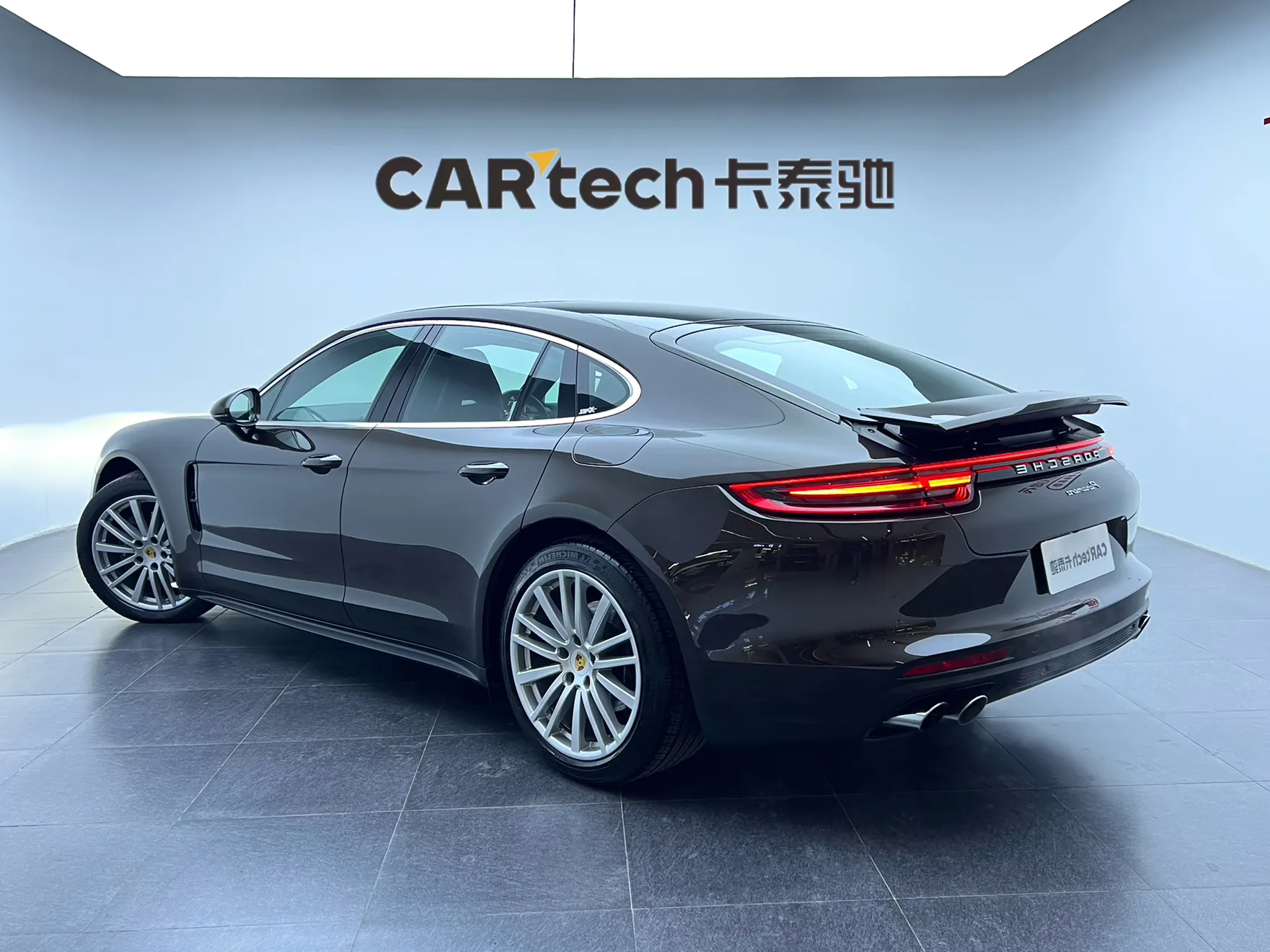 Porsche Panamera, 2018 7