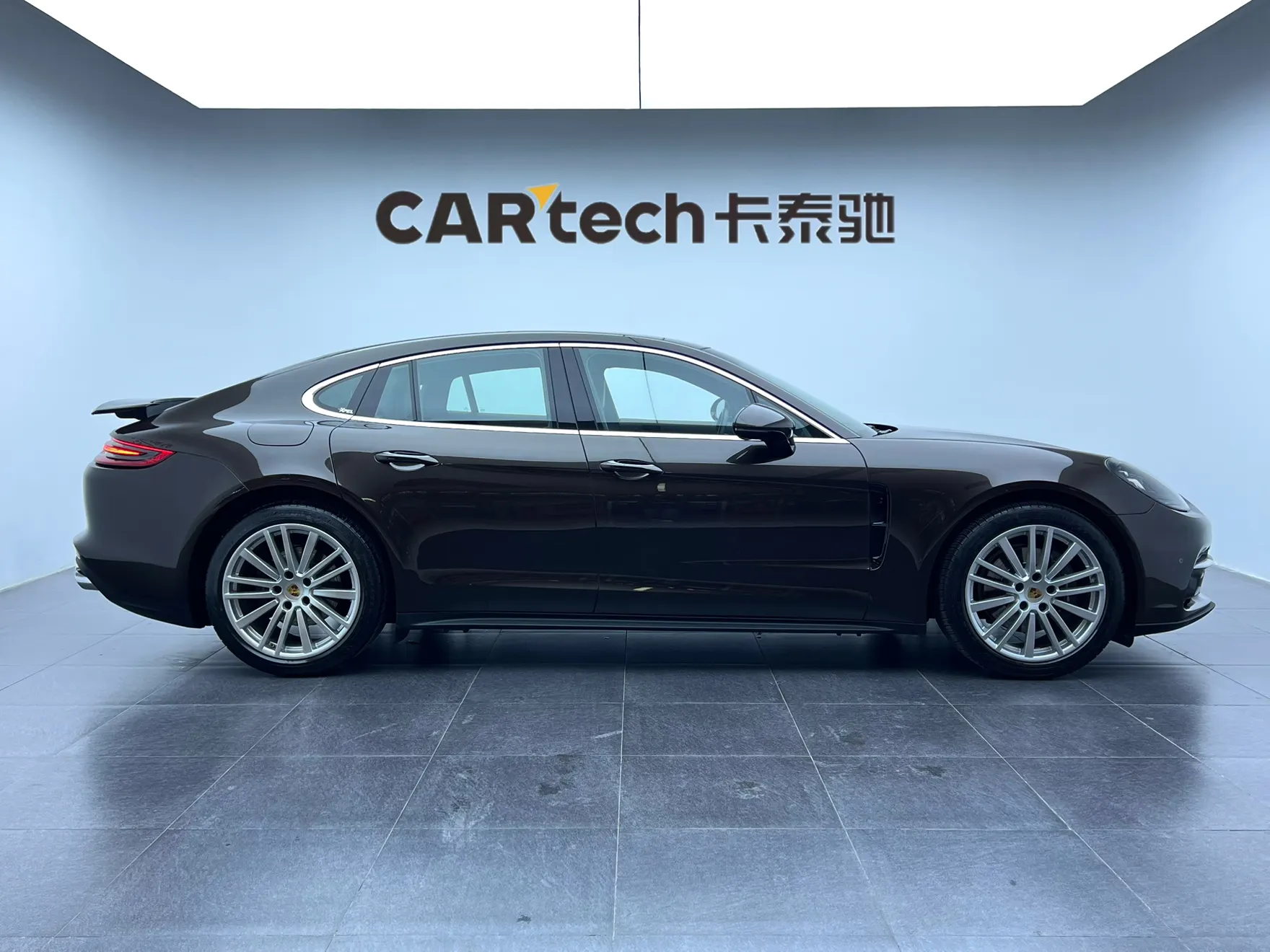 Porsche Panamera, 2018 4