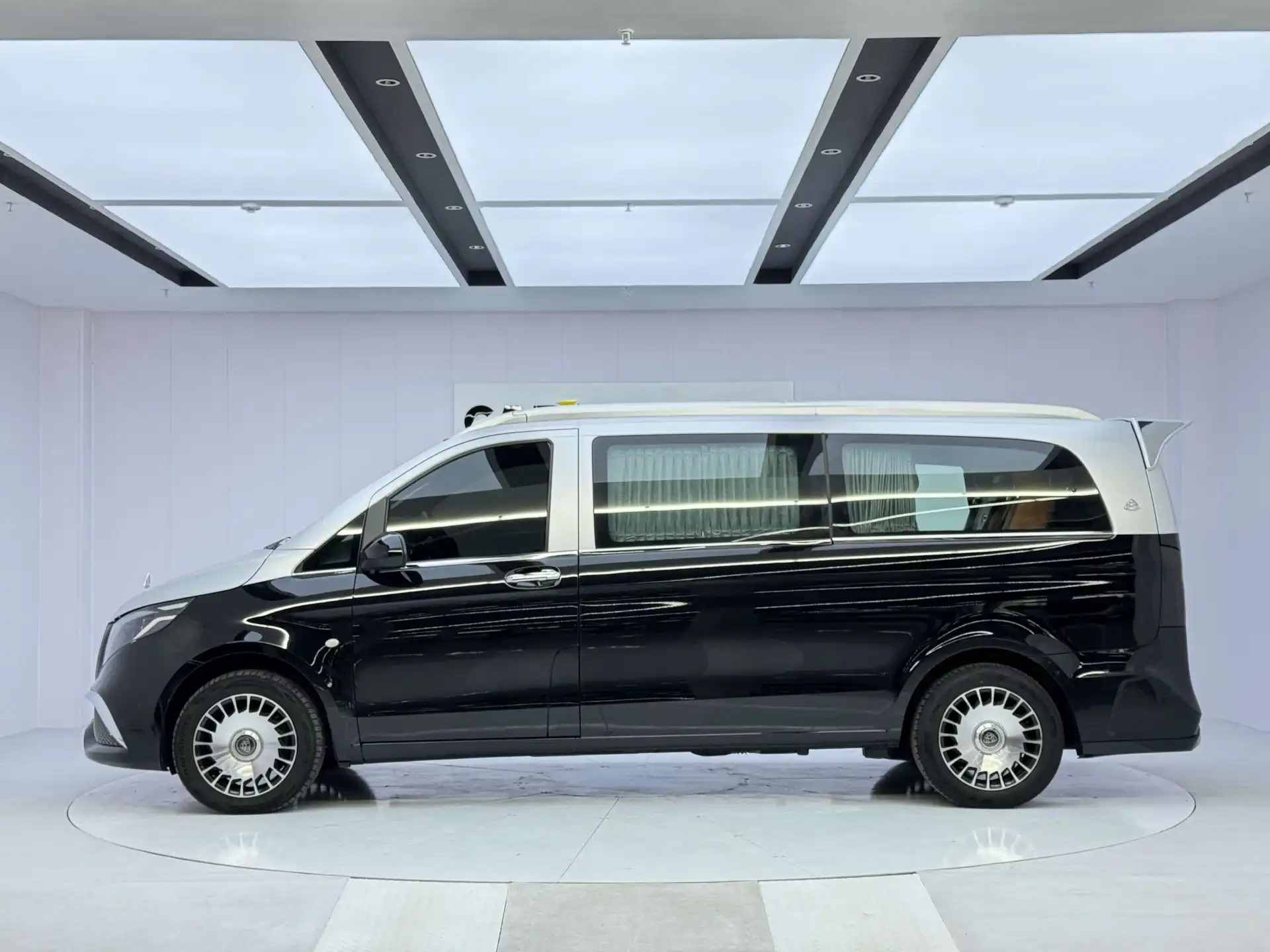 Mercedes-Benz Vito, 2023 8