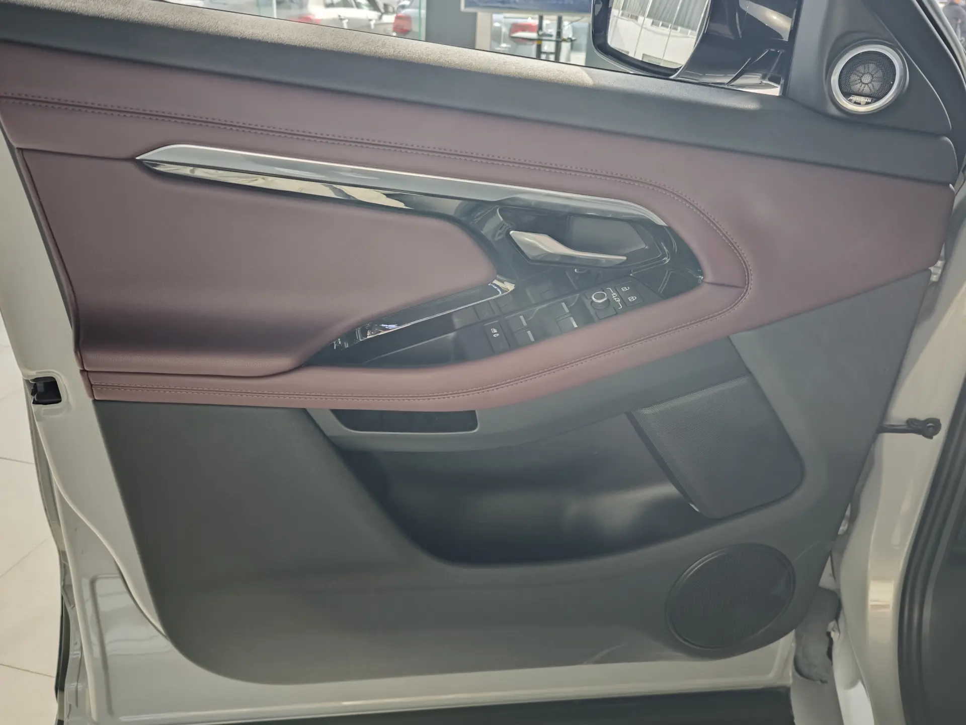 Land Rover Range Rover, 2023 20