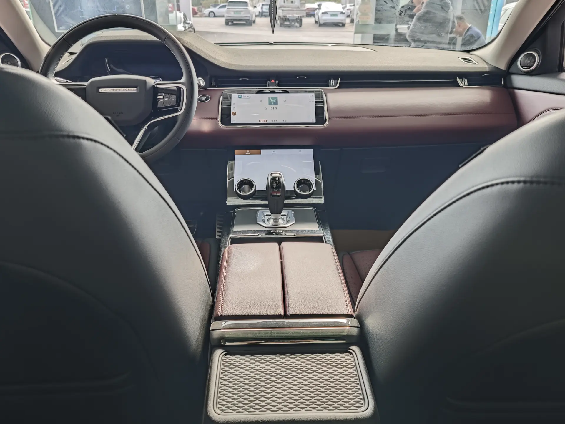 Land Rover Range Rover, 2023 24