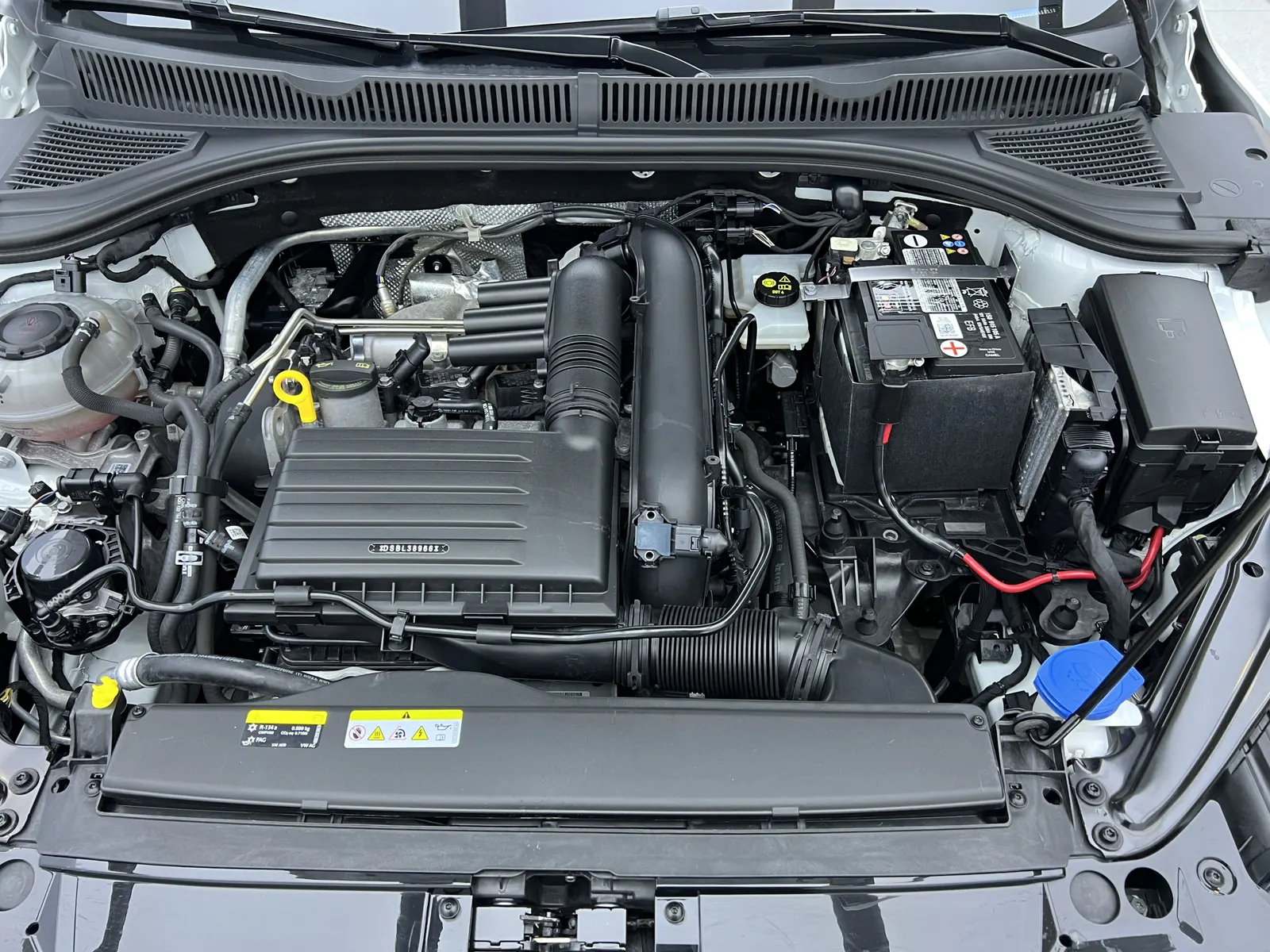 Volkswagen Sagitar, 2023 28