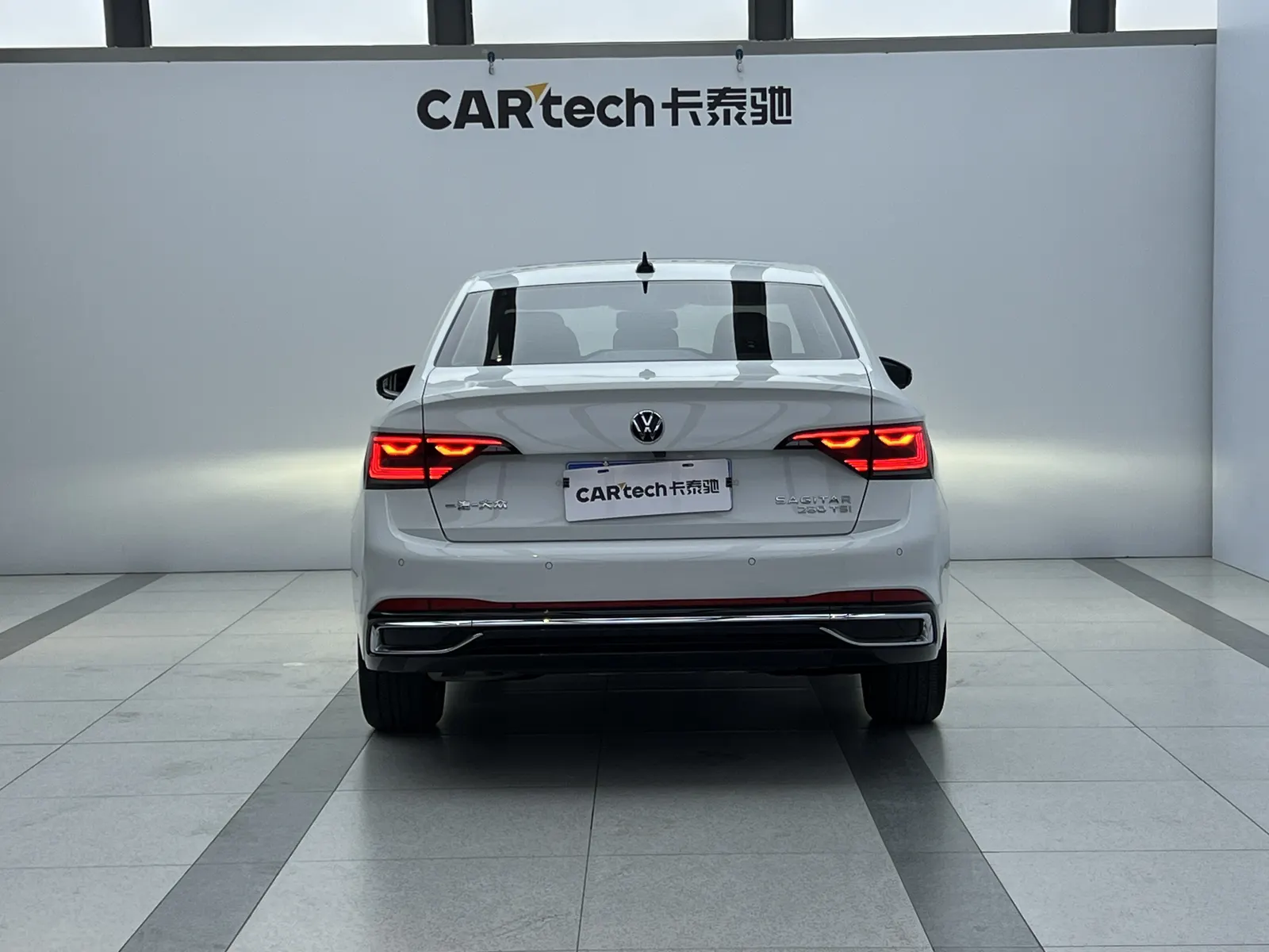 Volkswagen Sagitar, 2023 3