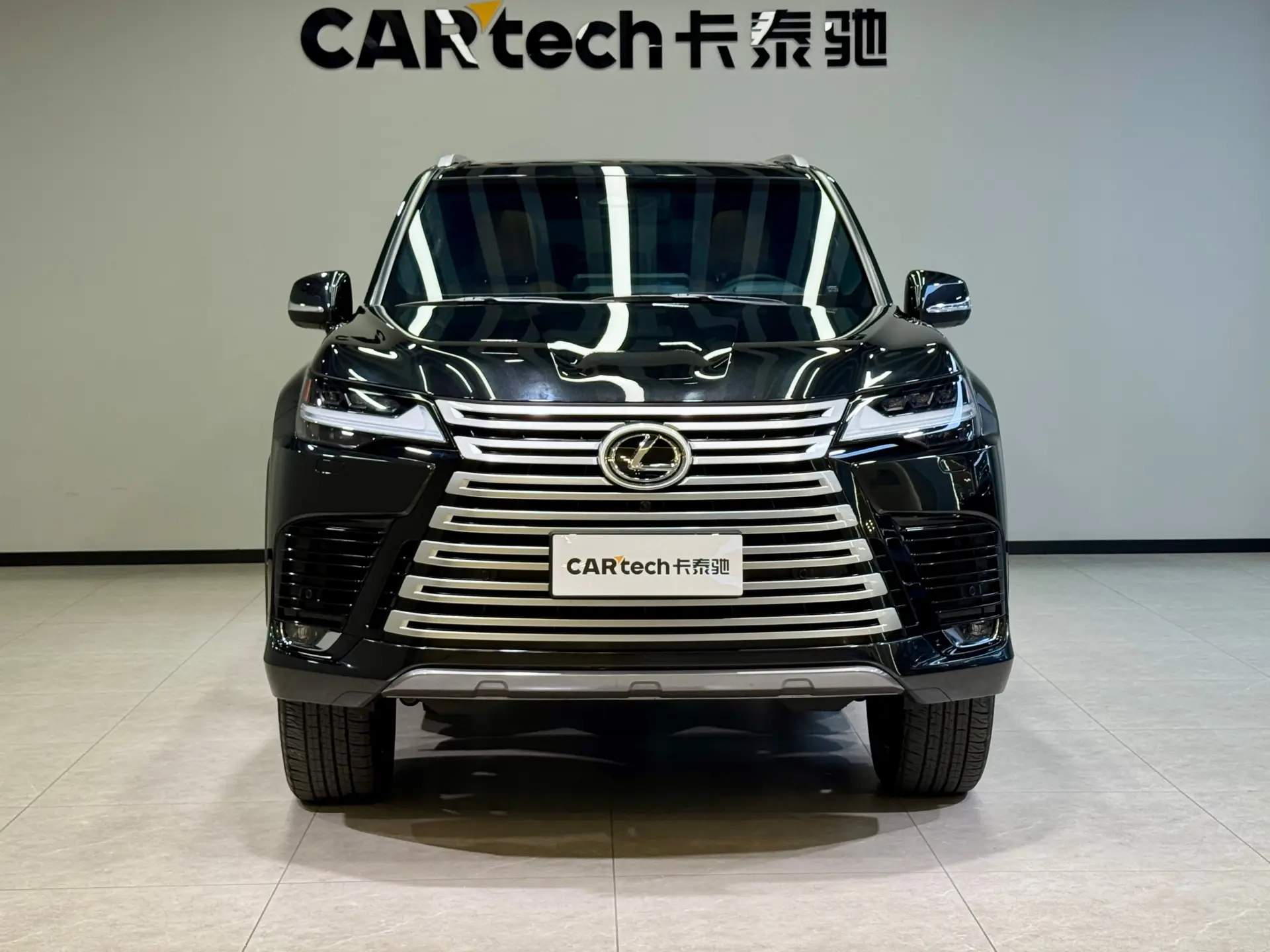 Lexus LX 700h, 2025 2