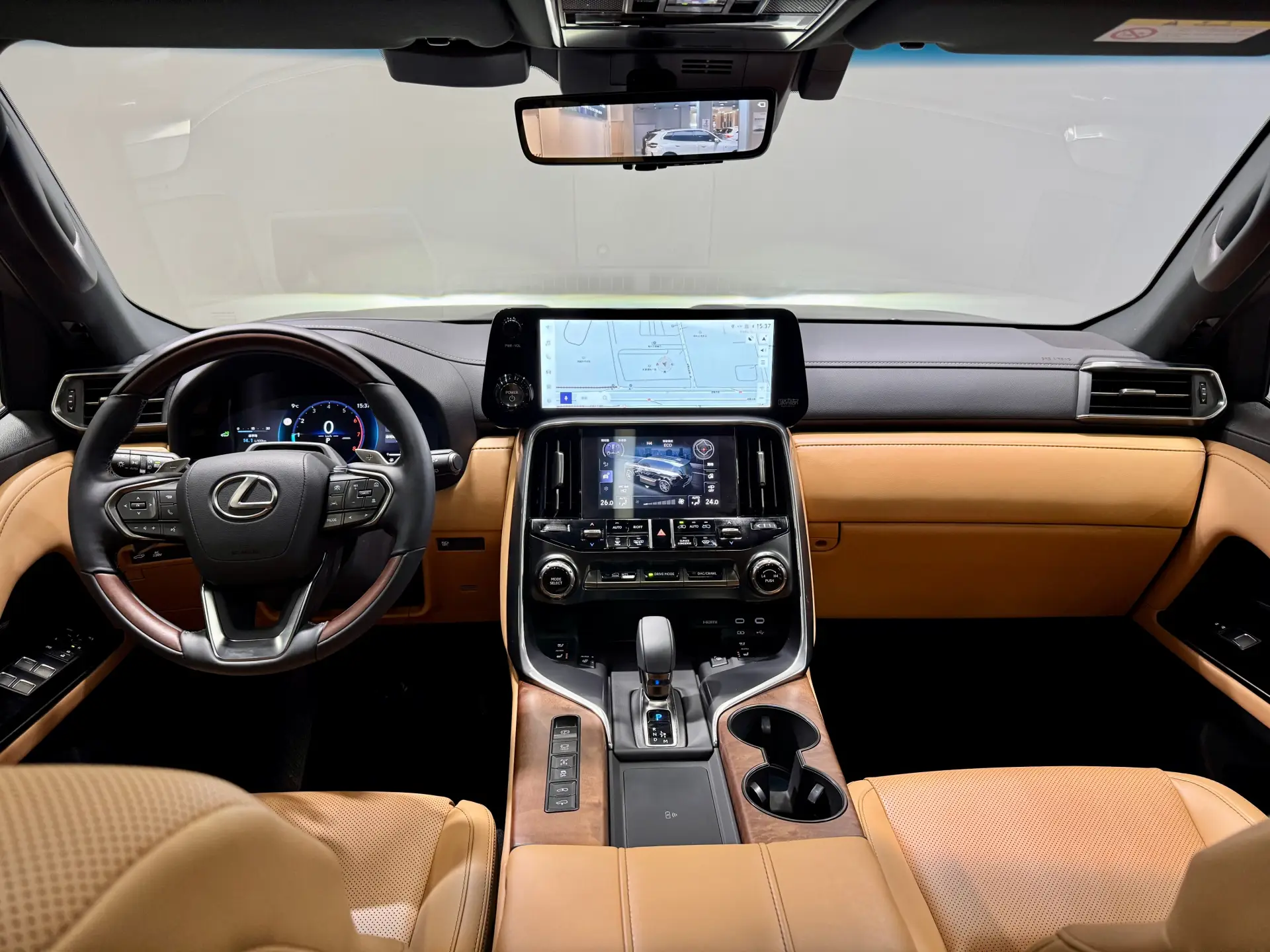 Lexus LX 700h, 2025 15