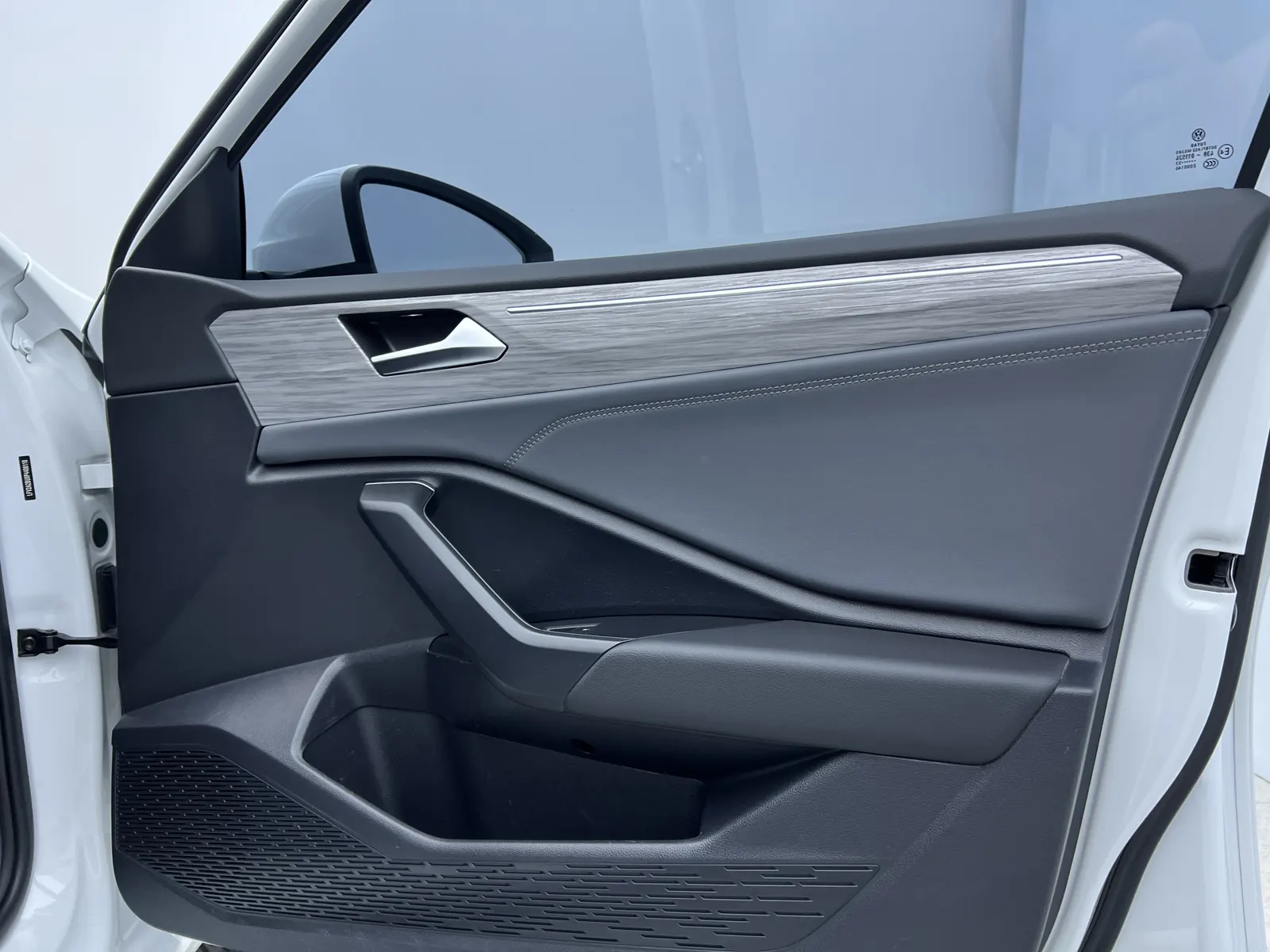 Volkswagen Sagitar, 2023 17